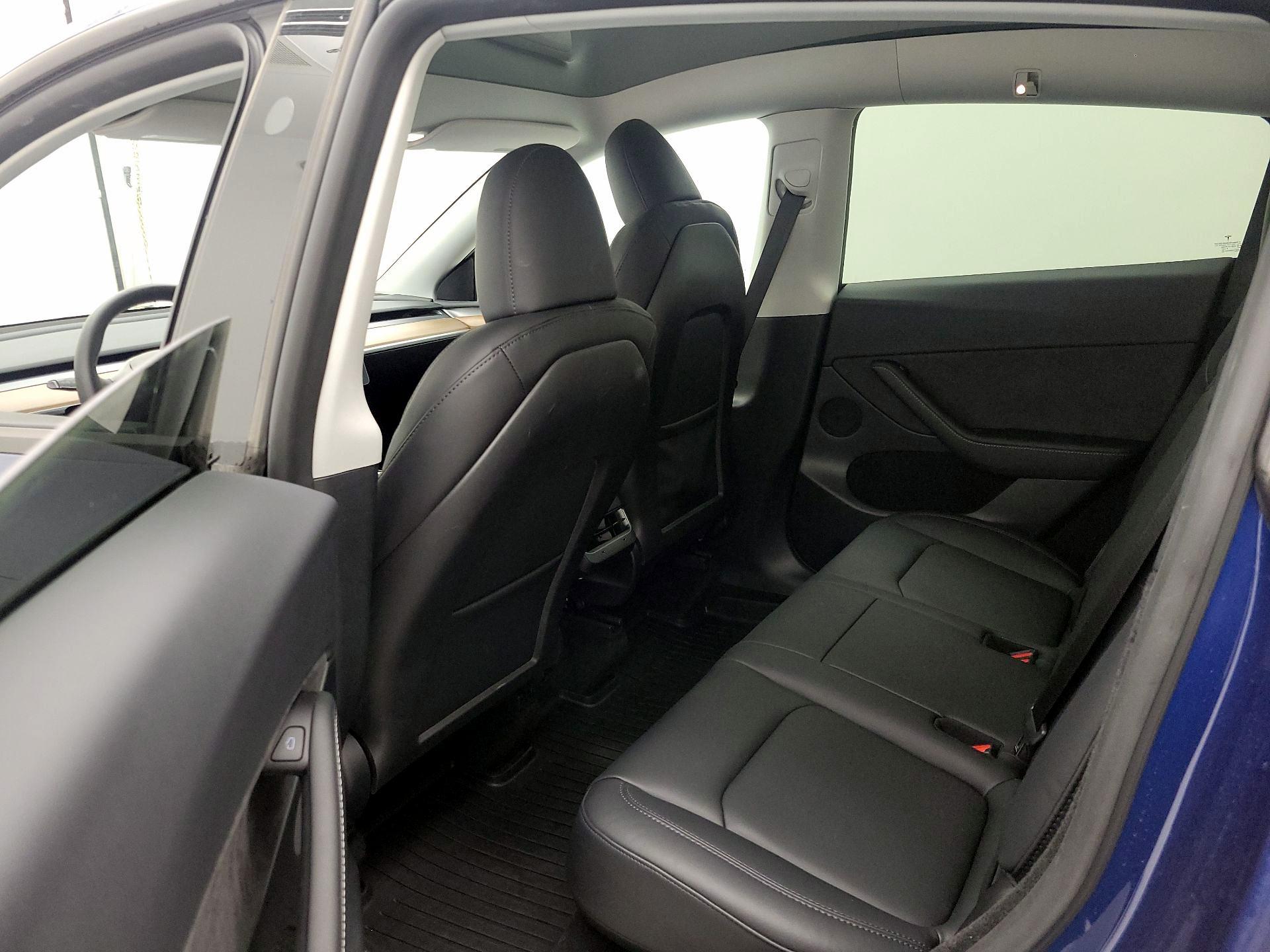 Thumbnail: 2023 Tesla Model Y - 18