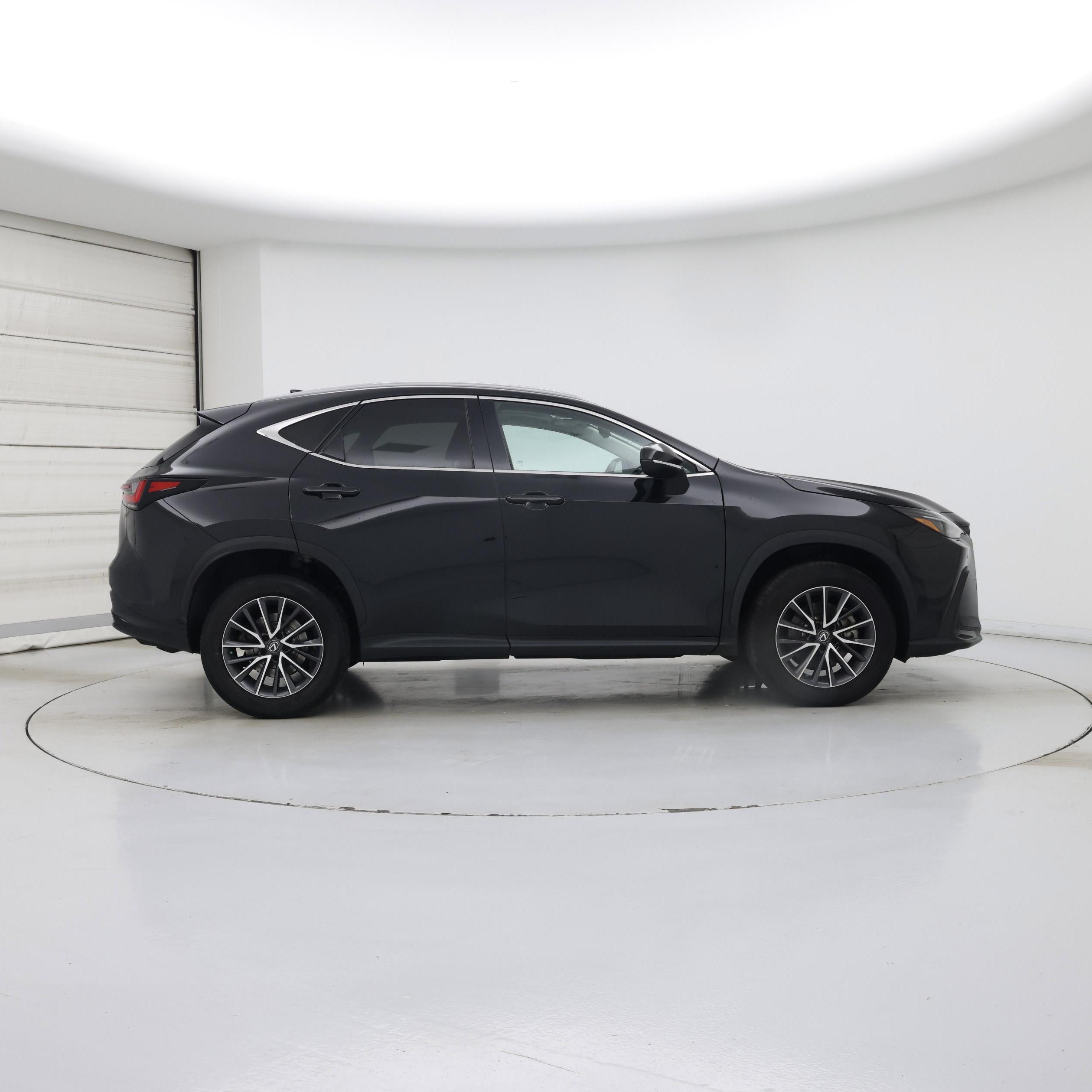 Thumbnail: 2023 Lexus NX - 7