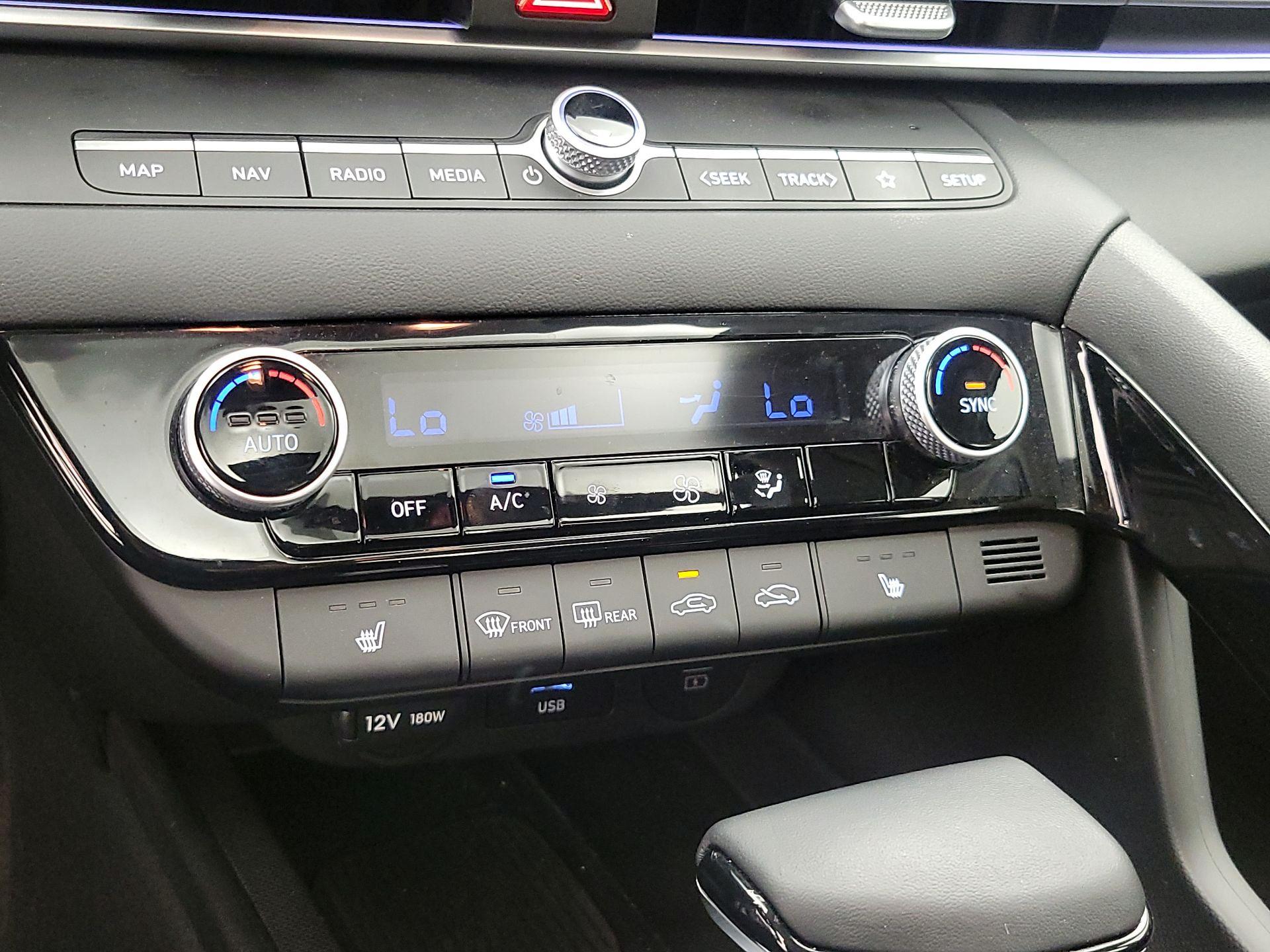 Thumbnail: 2024 Hyundai Elantra - 17