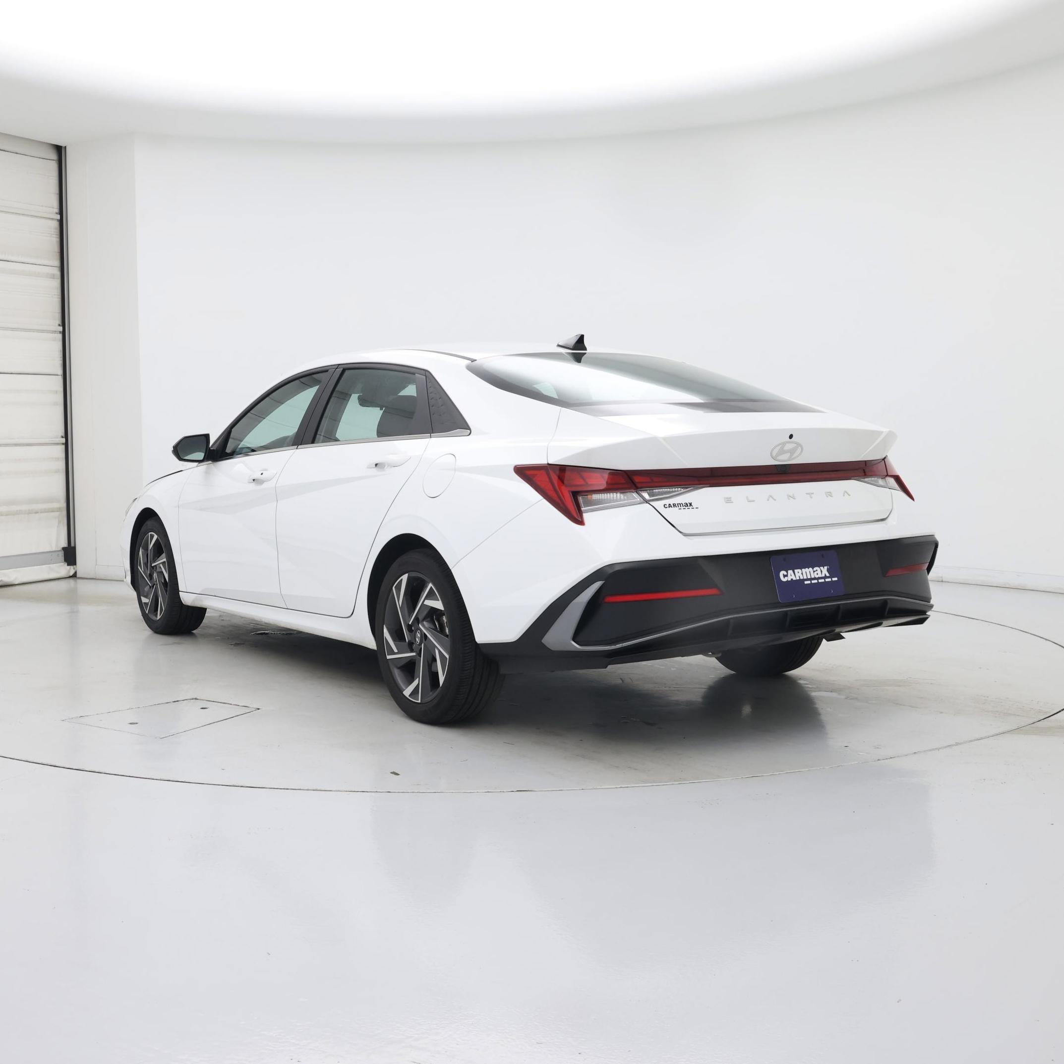 Thumbnail: 2024 Hyundai Elantra - 2