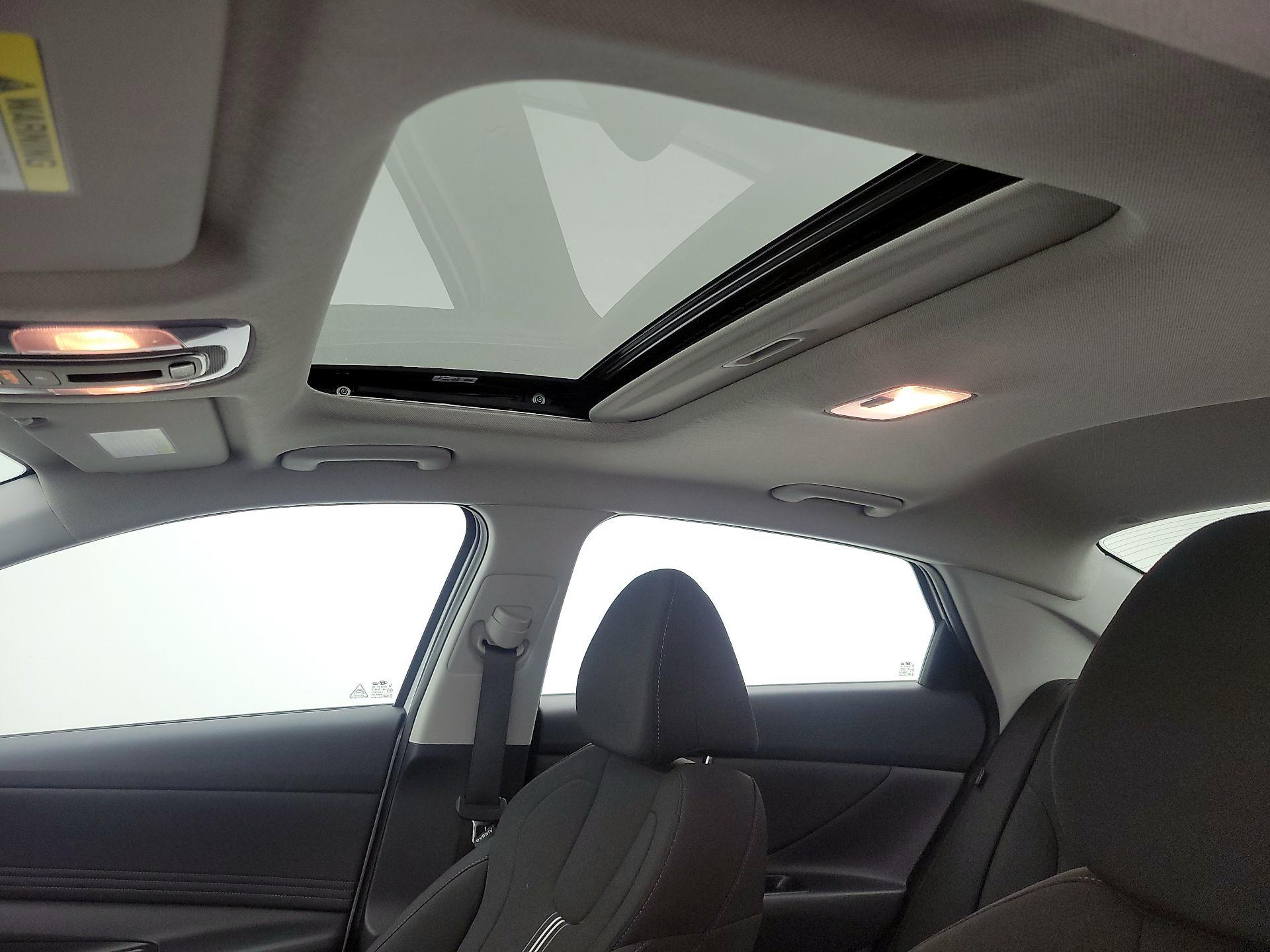 Thumbnail: 2024 Hyundai Elantra - 20