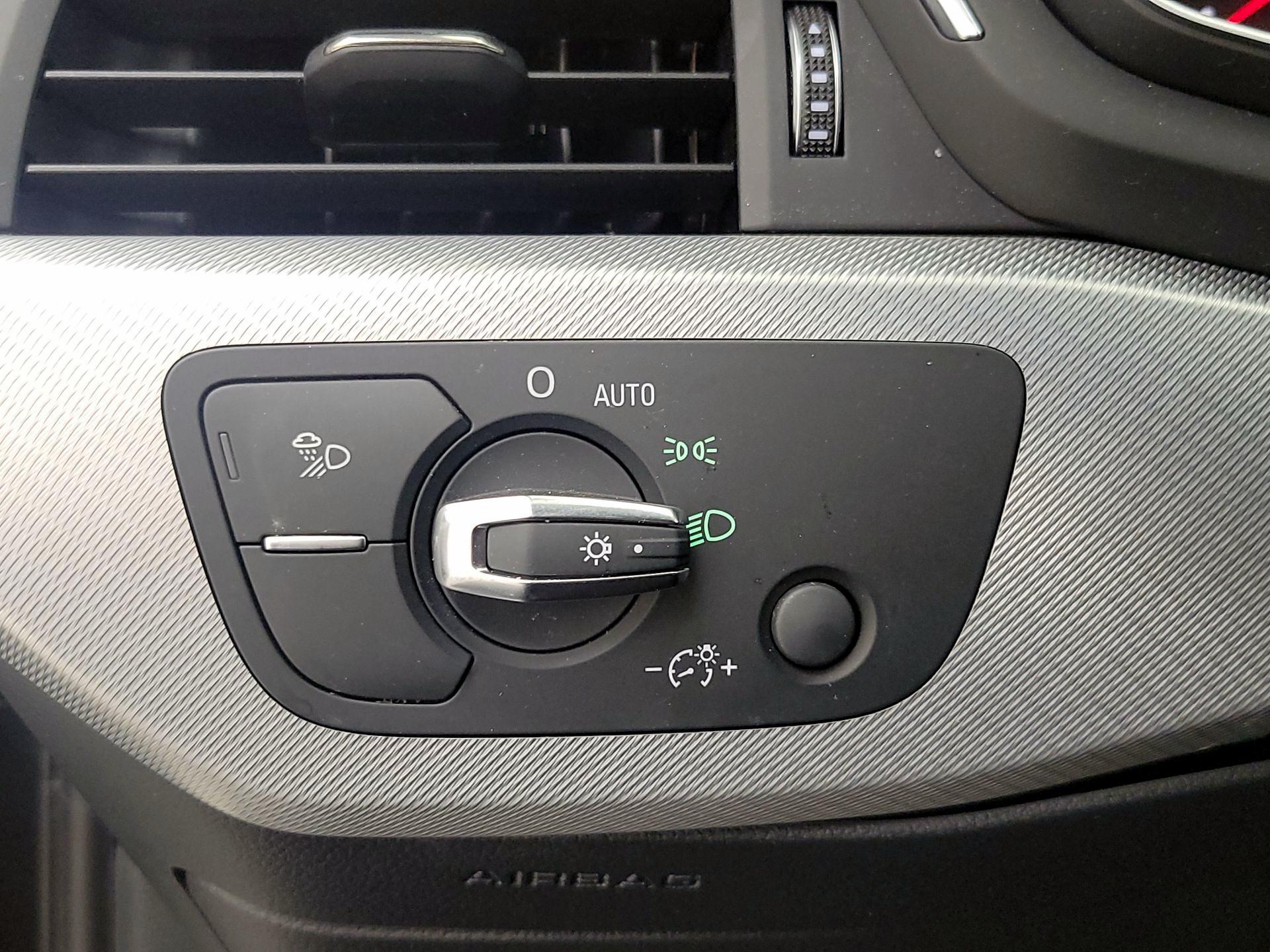 Thumbnail: 2019 Audi A4 - 13