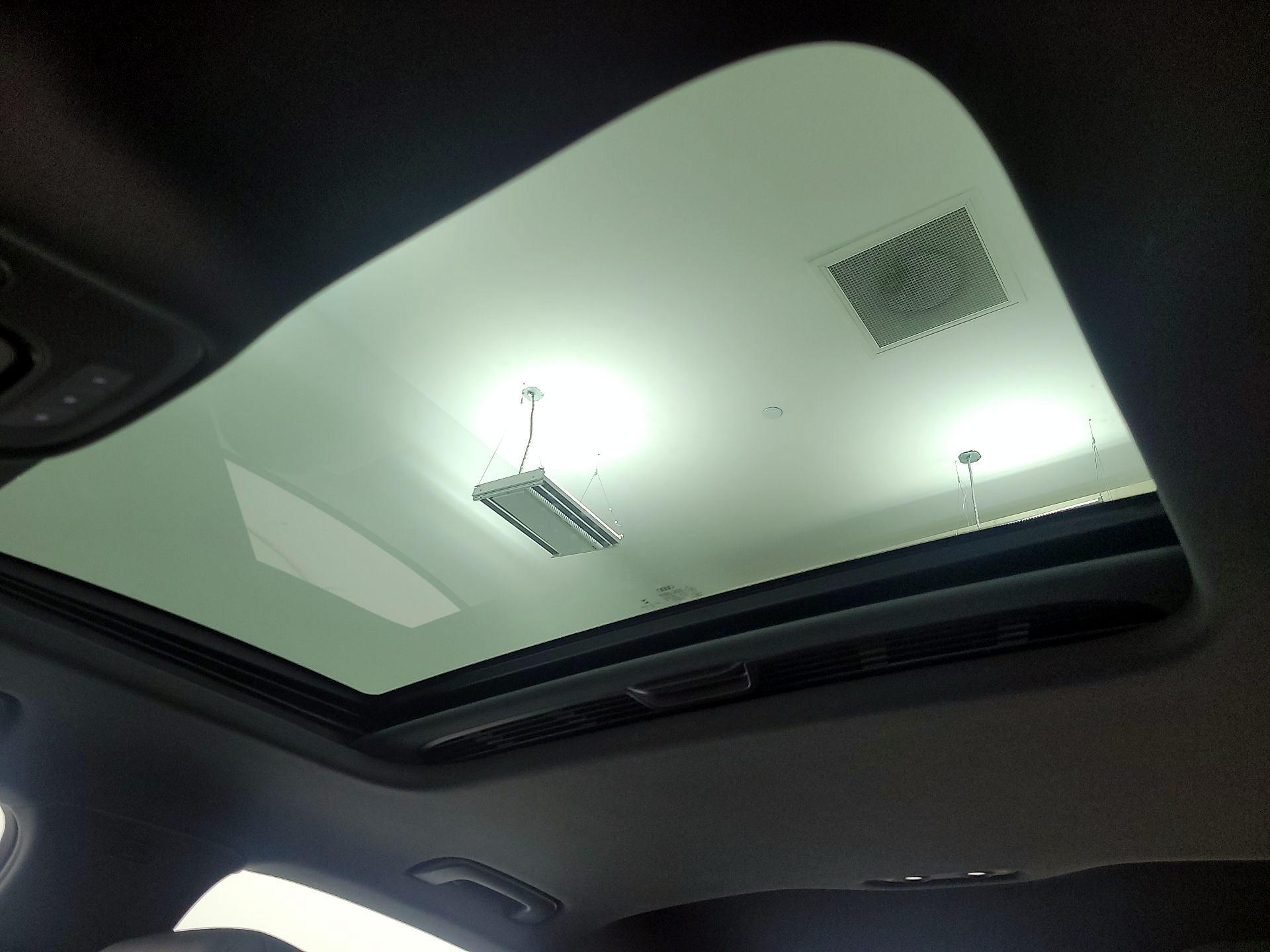 Thumbnail: 2019 Audi A4 - 19