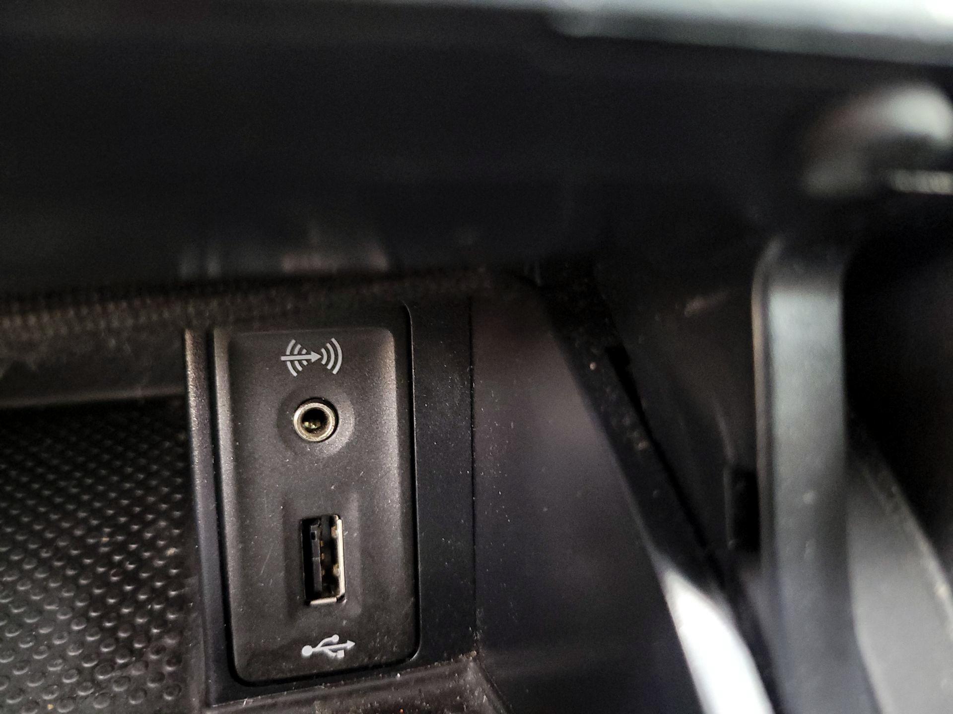 Thumbnail: 2017 Volkswagen Golf - 19