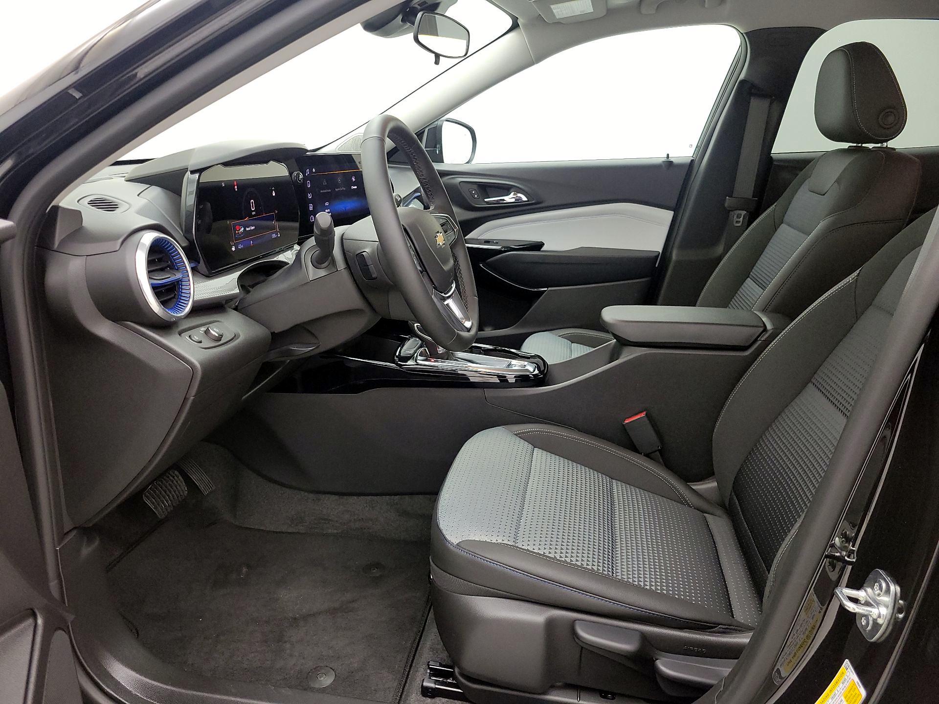 Thumbnail: 2025 Chevrolet Trax - 11