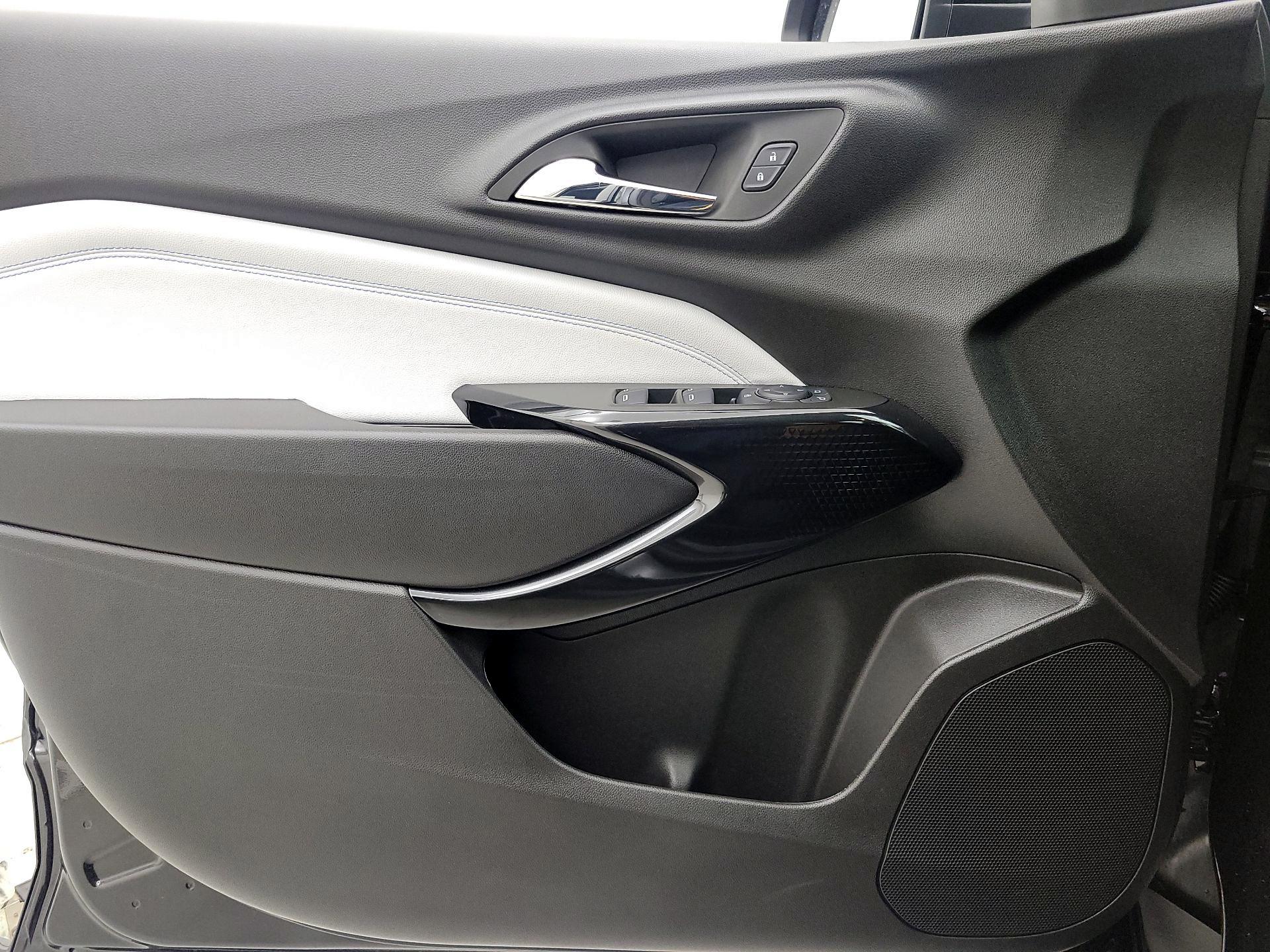 Thumbnail: 2025 Chevrolet Trax - 12