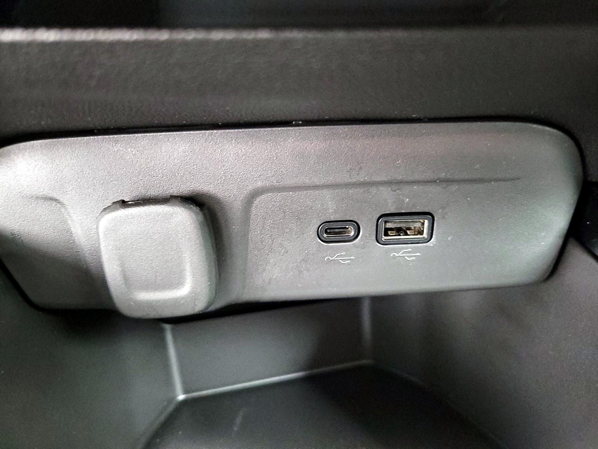 Thumbnail: 2025 Chevrolet Trax - 18