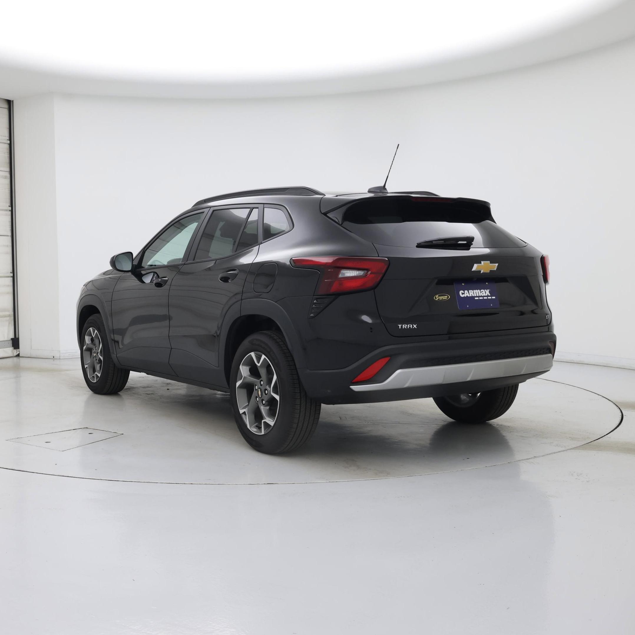 Thumbnail: 2025 Chevrolet Trax - 2