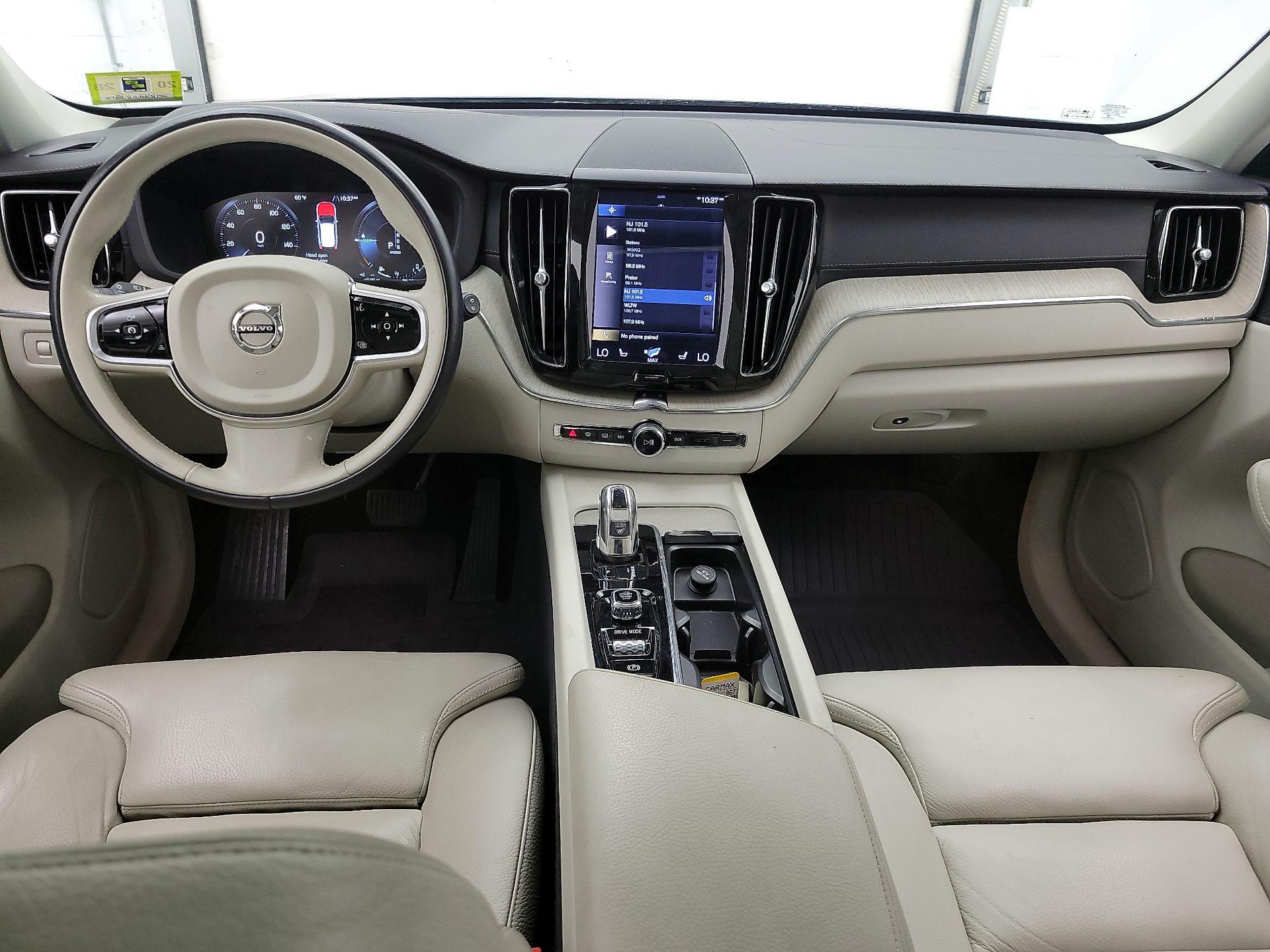 Thumbnail: 2018 Volvo XC60 - 9