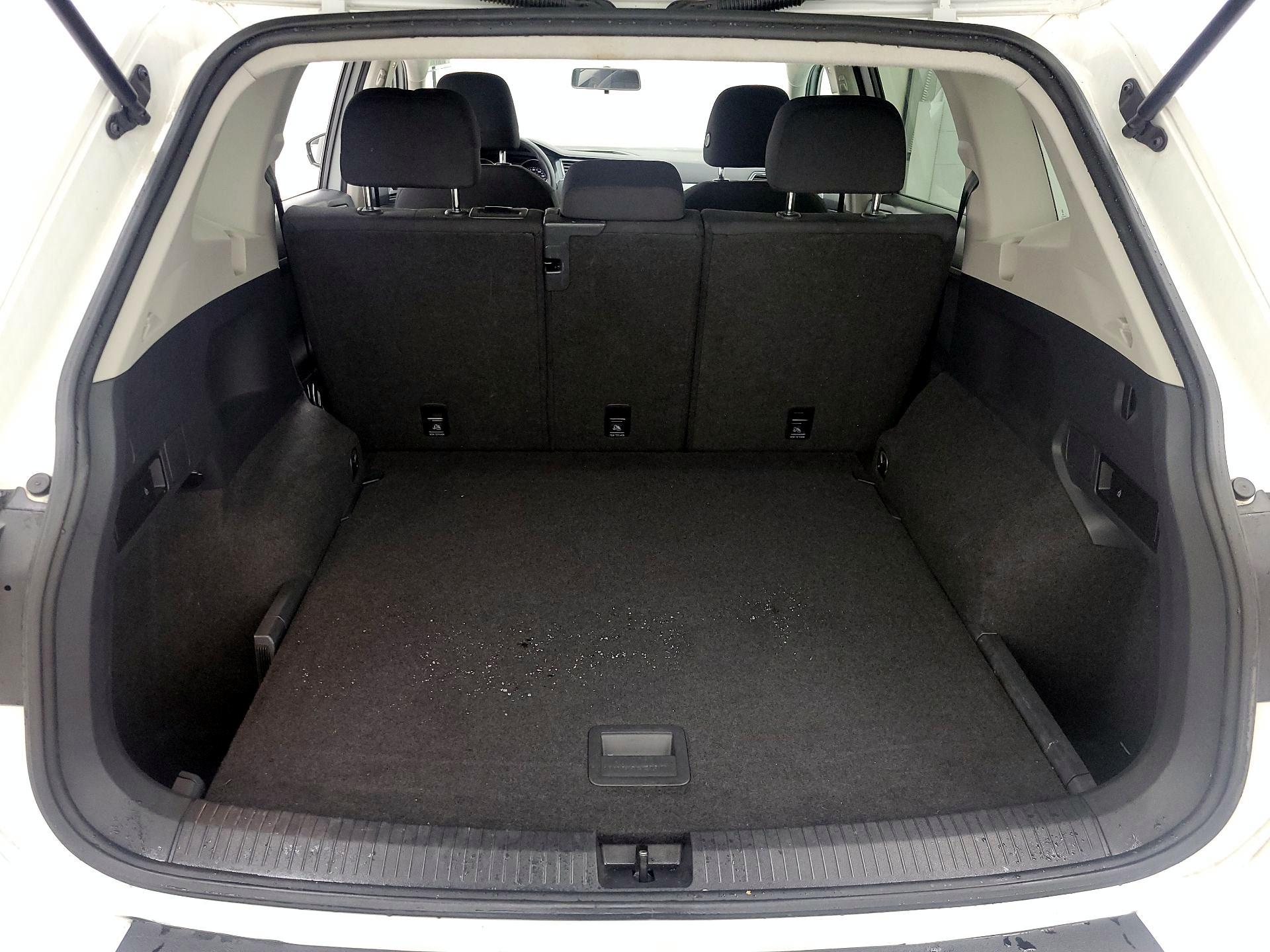 Thumbnail: 2020 Volkswagen Tiguan - 20