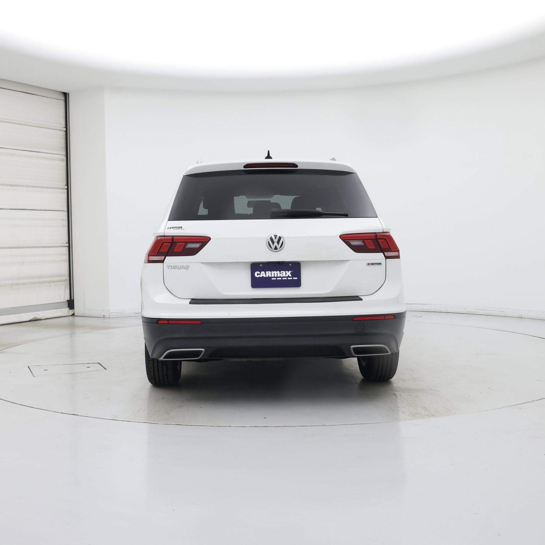 Thumbnail: 2020 Volkswagen Tiguan - 6