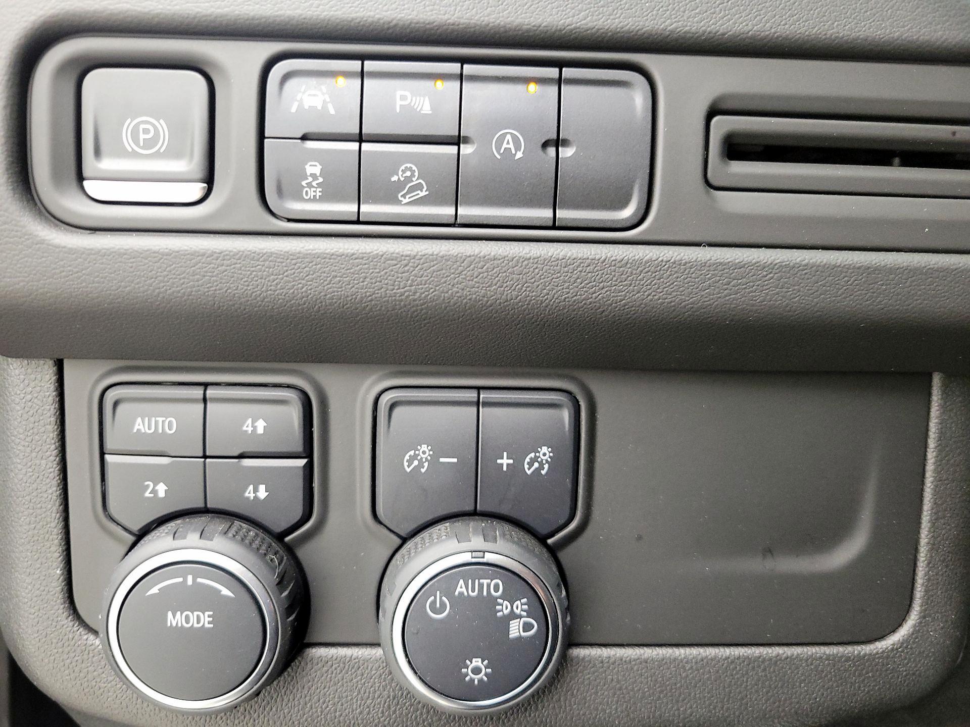 Thumbnail: 2023 Chevrolet Tahoe - 13