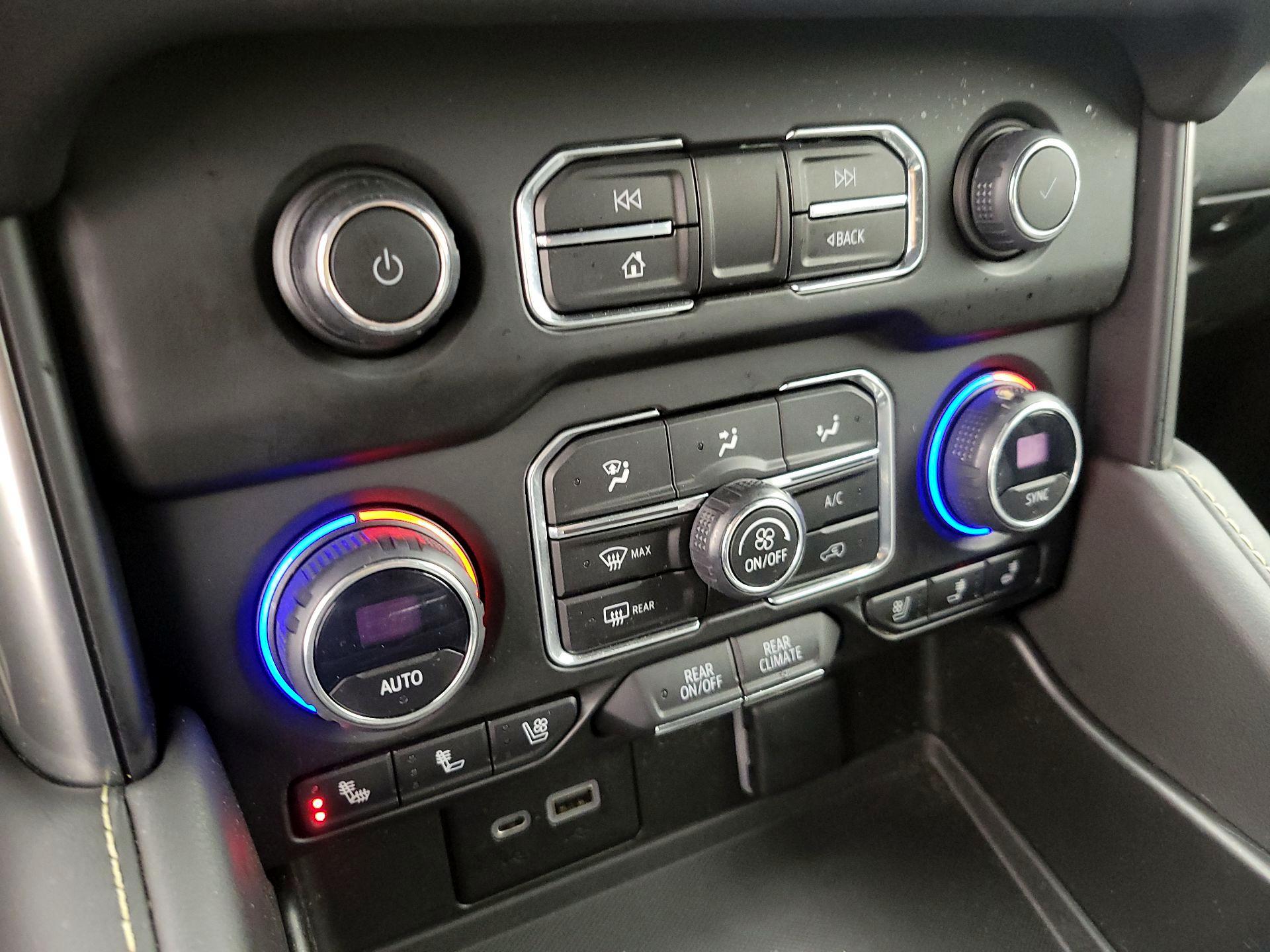 Thumbnail: 2023 Chevrolet Tahoe - 17