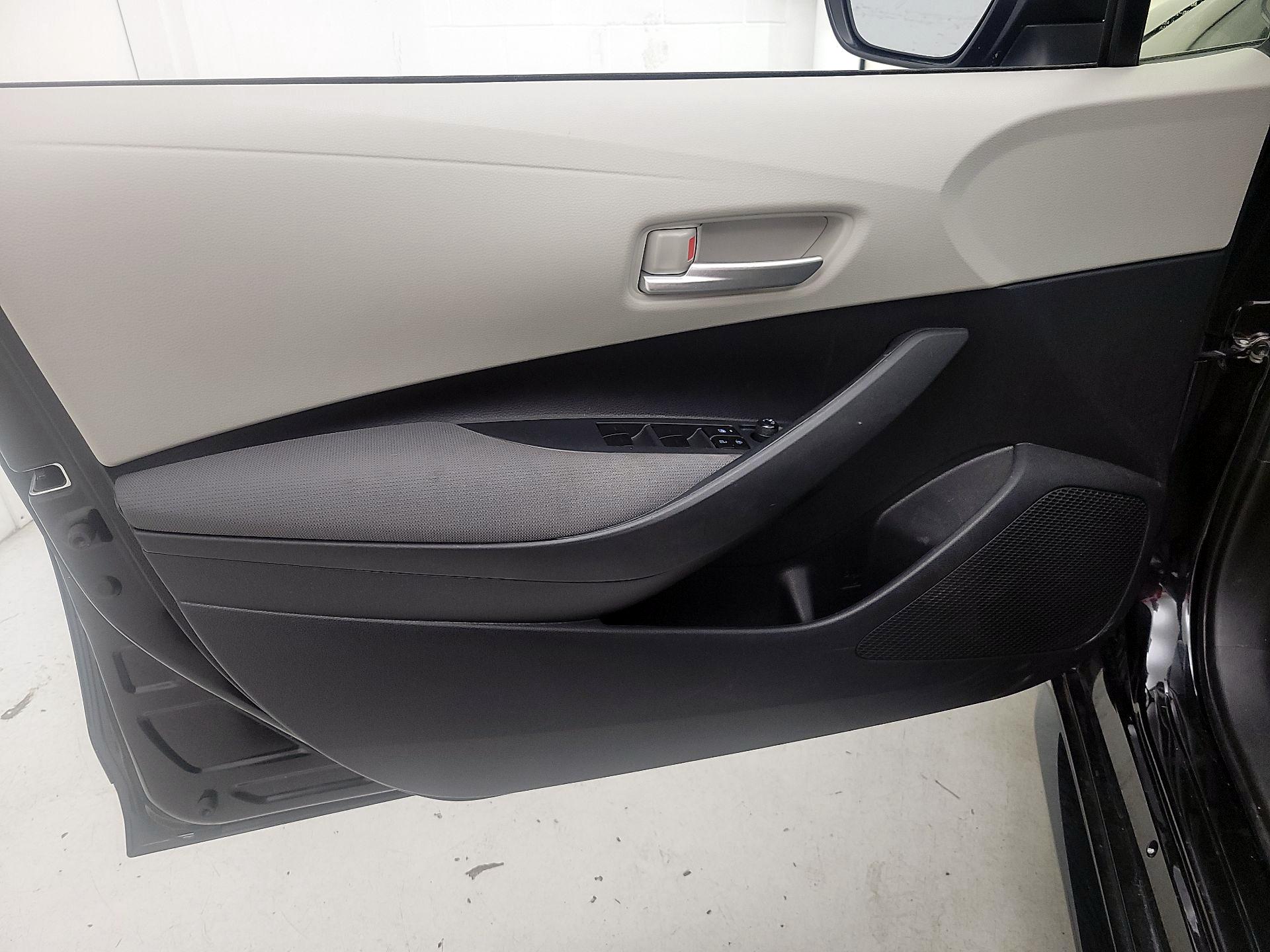 Thumbnail: 2021 Toyota Corolla - 12