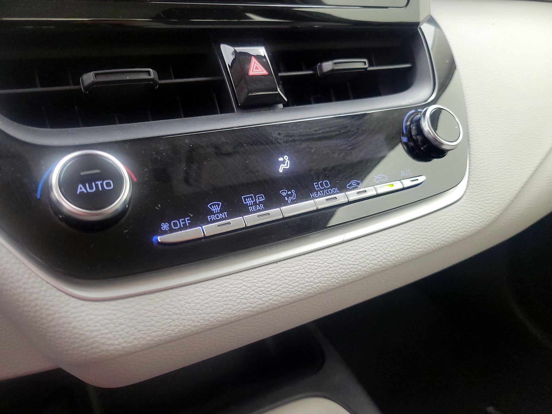 Thumbnail: 2021 Toyota Corolla - 15