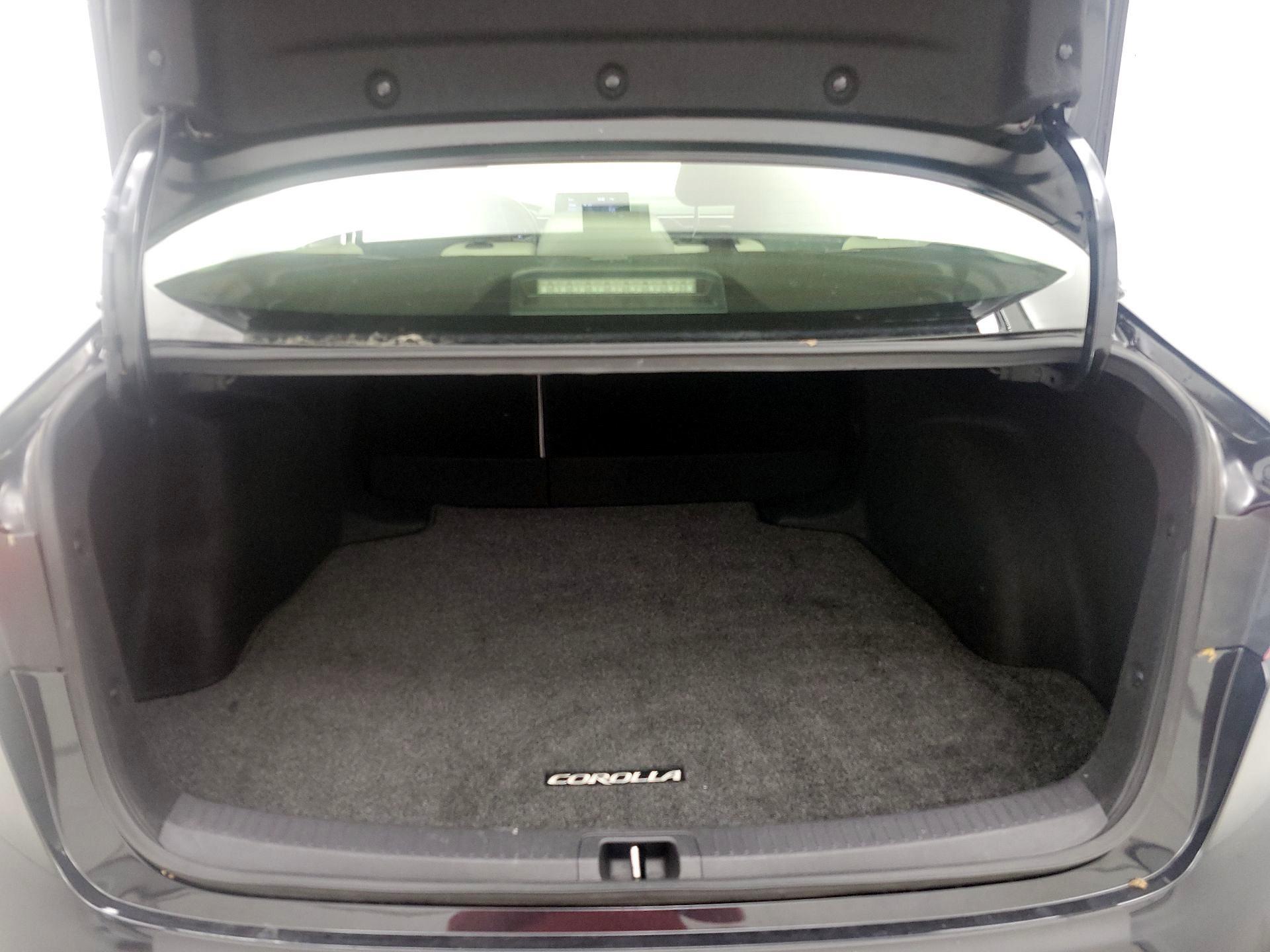 Thumbnail: 2021 Toyota Corolla - 18