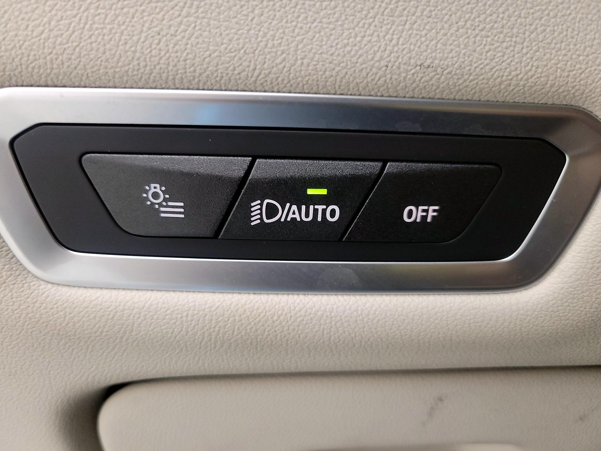 Thumbnail: 2024 BMW X7 - 13