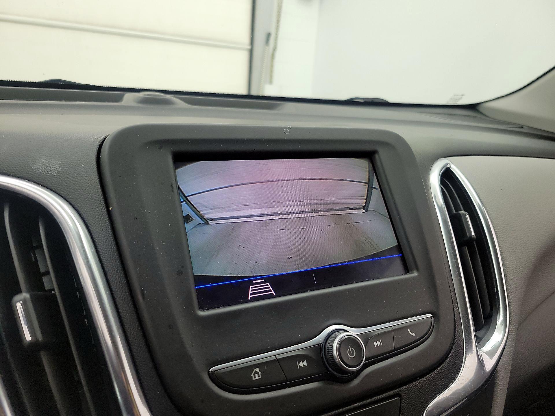 Thumbnail: 2020 Chevrolet Equinox - 15