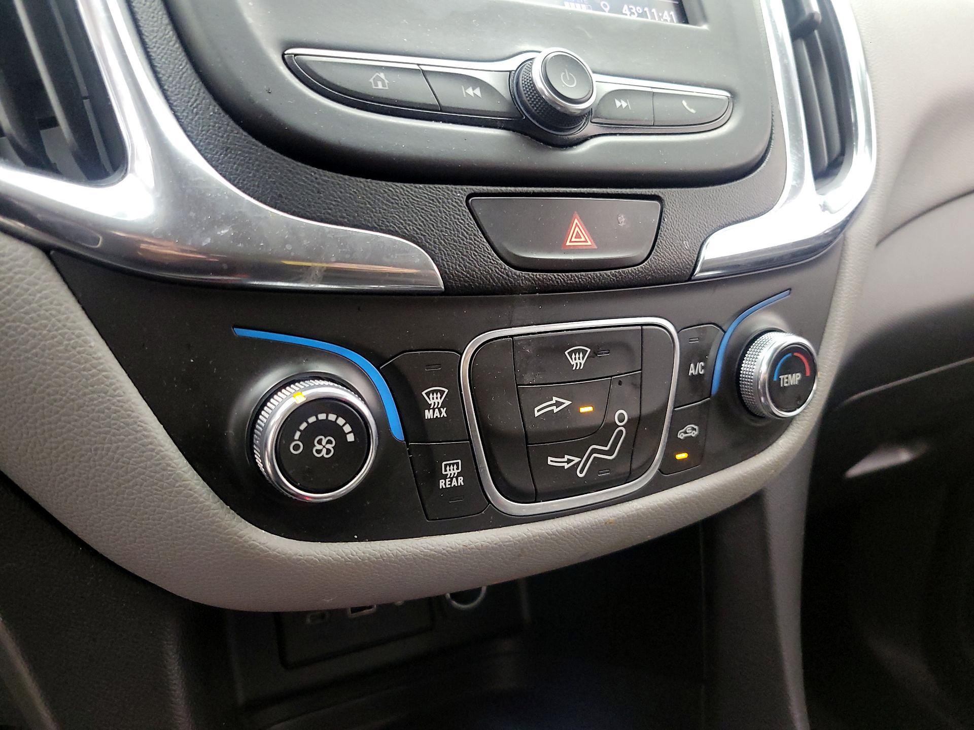 Thumbnail: 2020 Chevrolet Equinox - 17