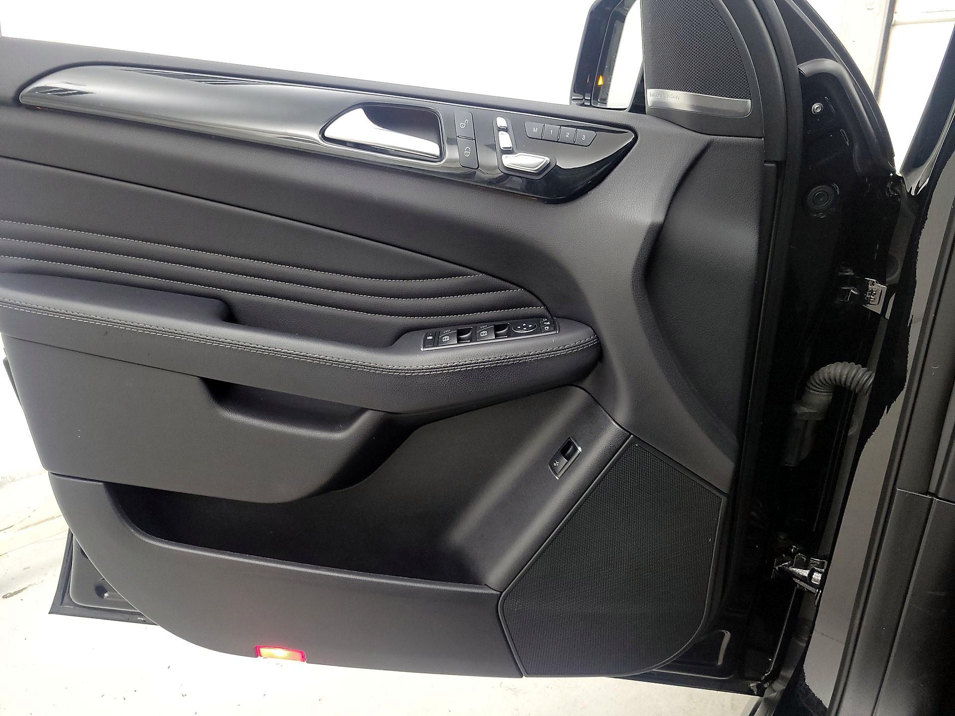 Thumbnail: 2018 Mercedes-Benz GLE - 12