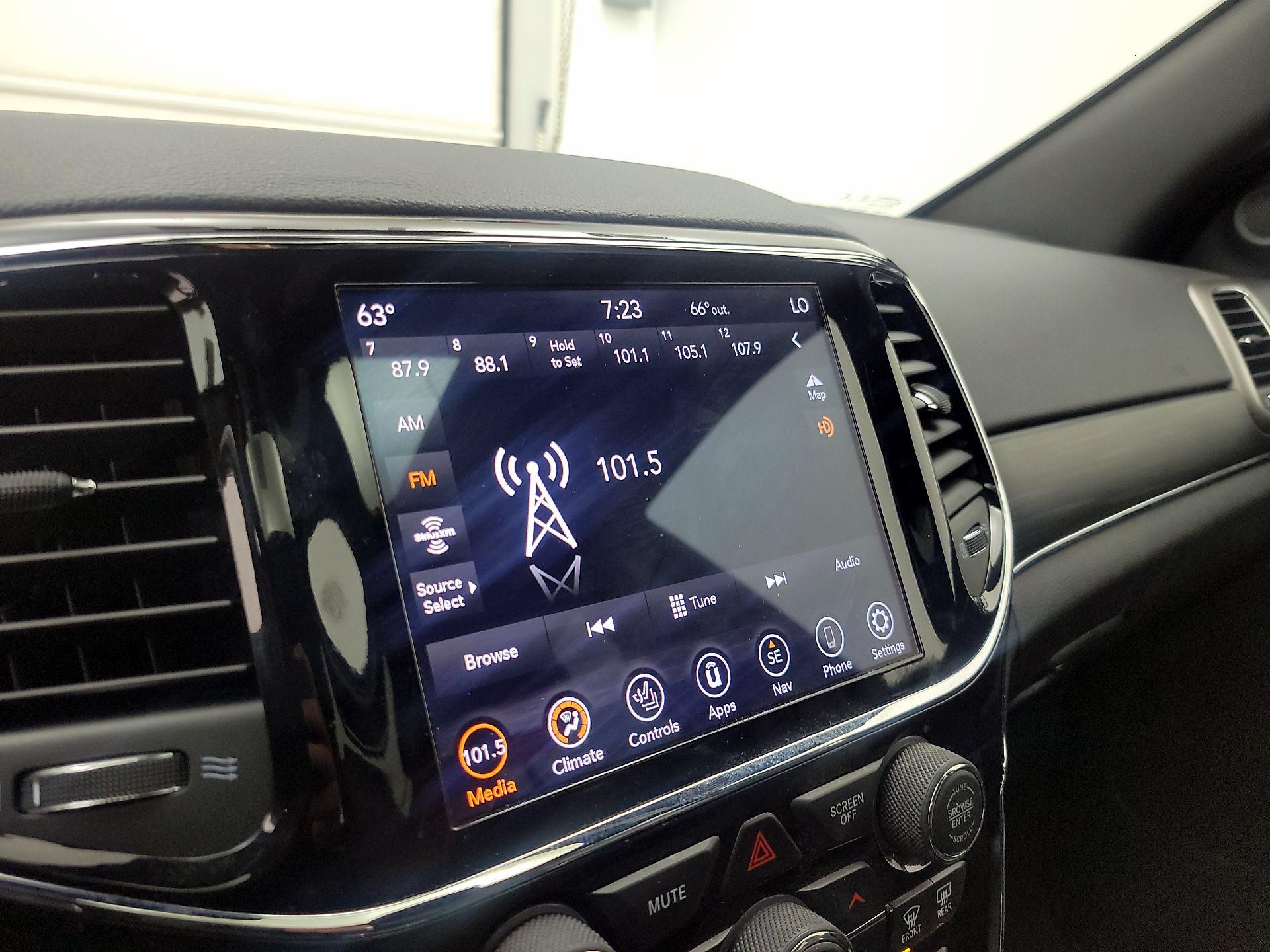 Thumbnail: 2020 Jeep Grand Cherokee - 14