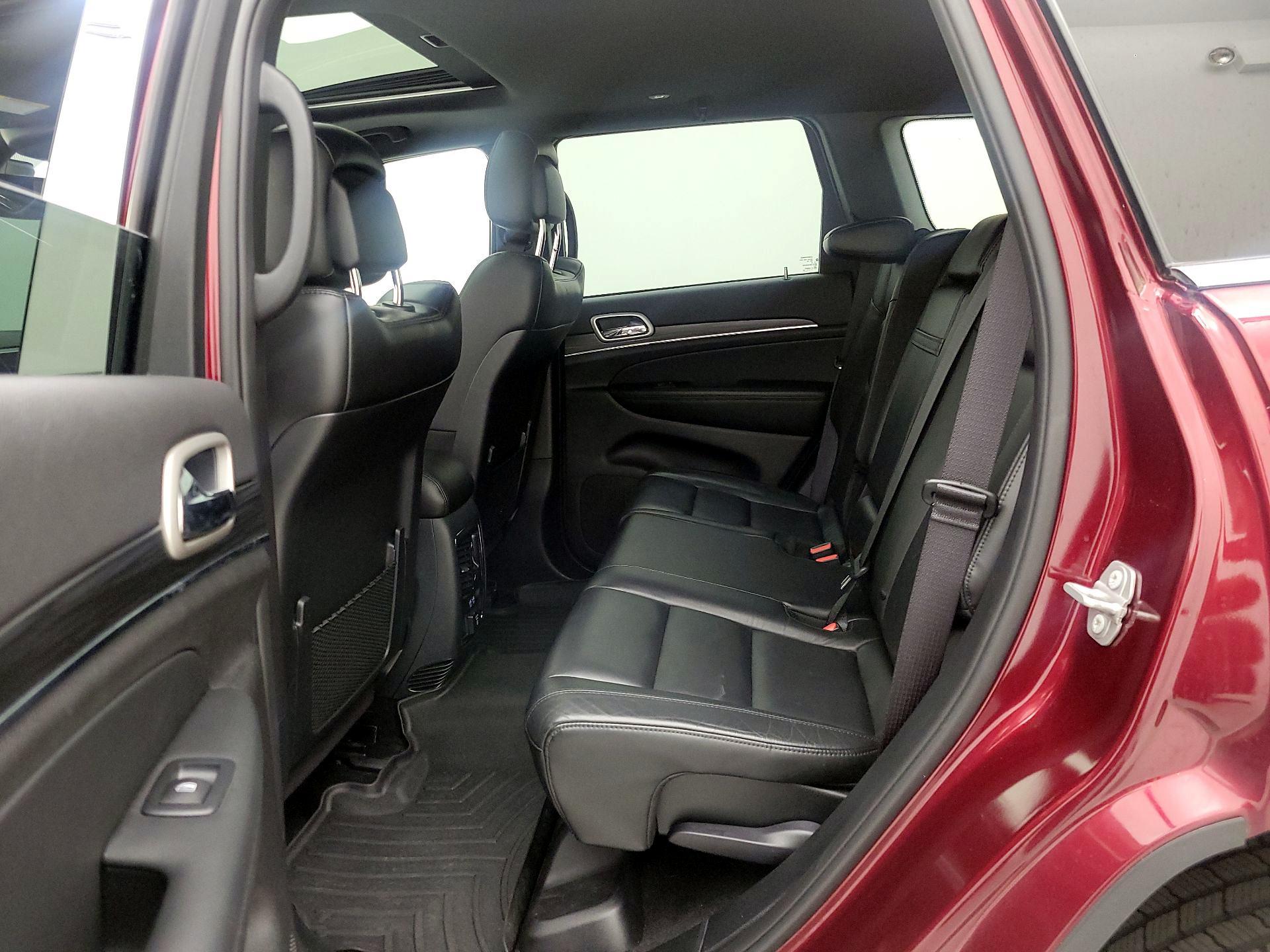 Thumbnail: 2020 Jeep Grand Cherokee - 18