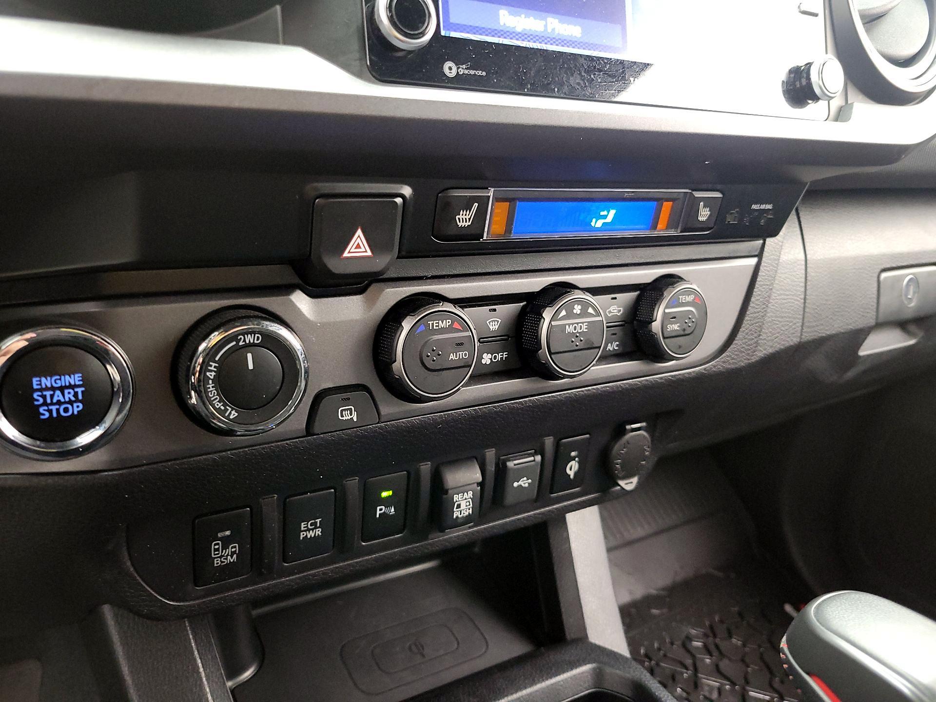 Thumbnail: 2021 Toyota Tacoma - 17