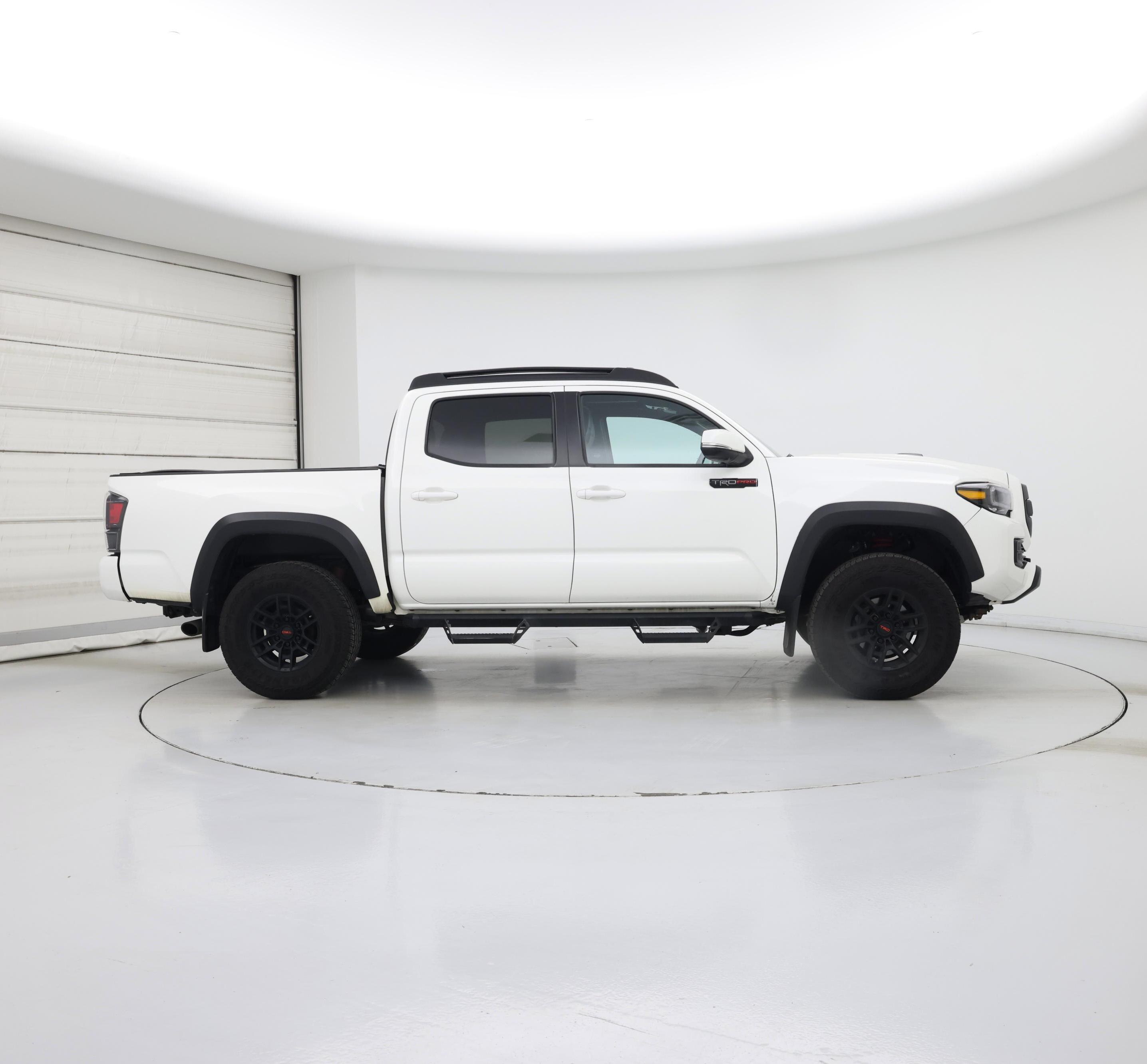 Thumbnail: 2021 Toyota Tacoma - 7