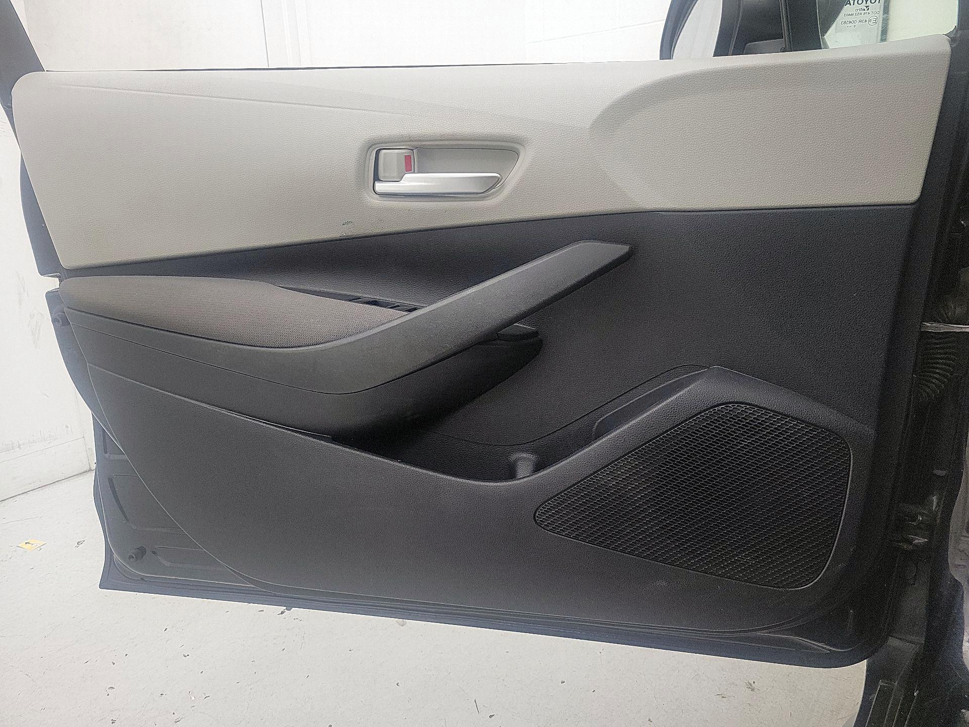 Thumbnail: 2021 Toyota Corolla - 12