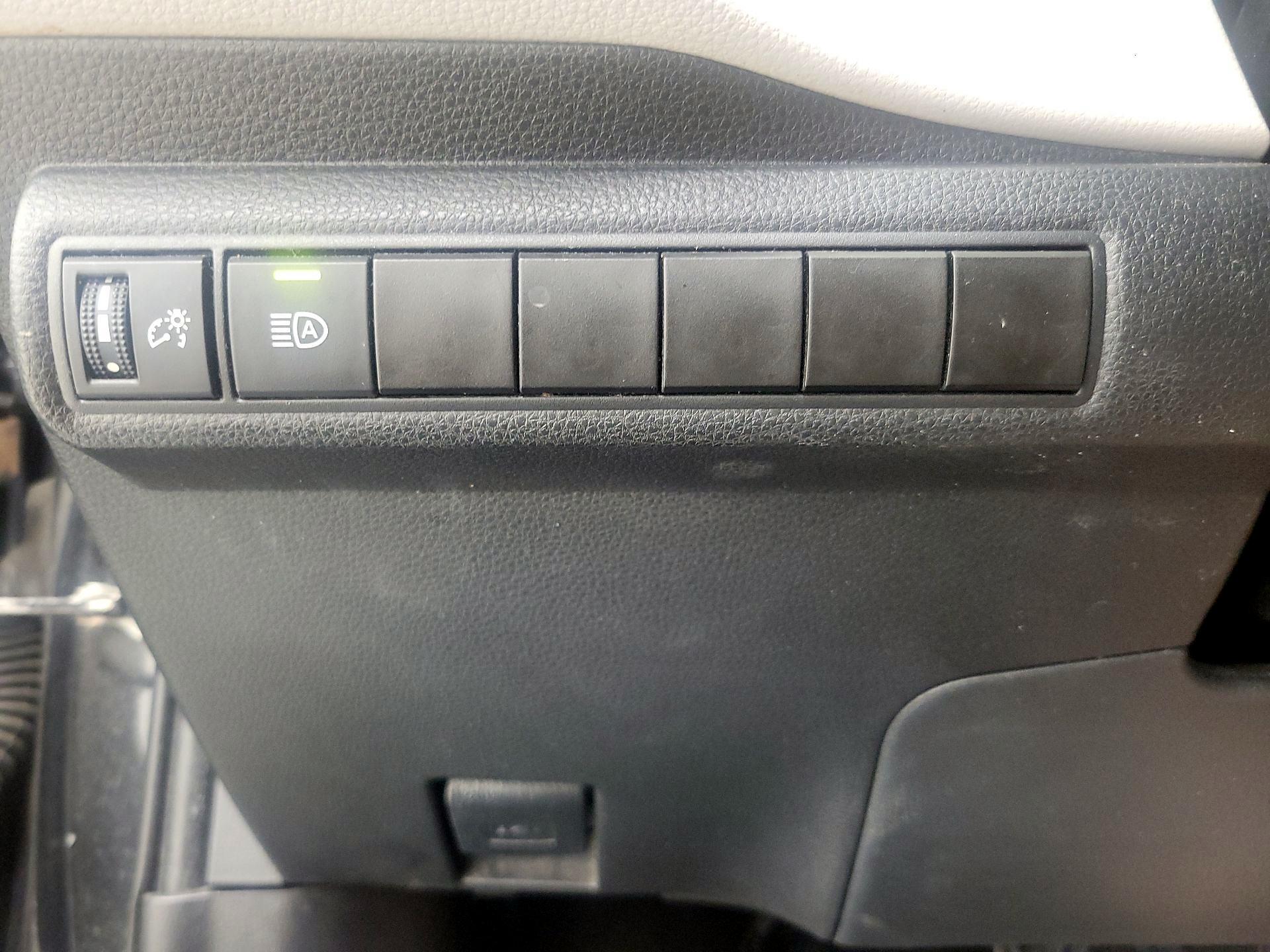 Thumbnail: 2021 Toyota Corolla - 13