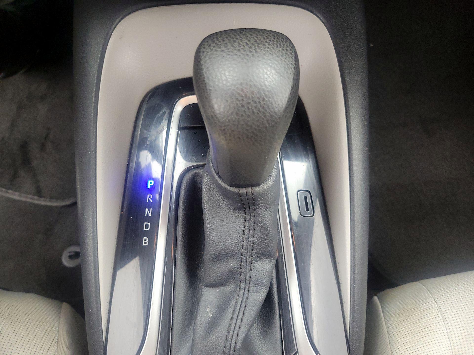 Thumbnail: 2021 Toyota Corolla - 17