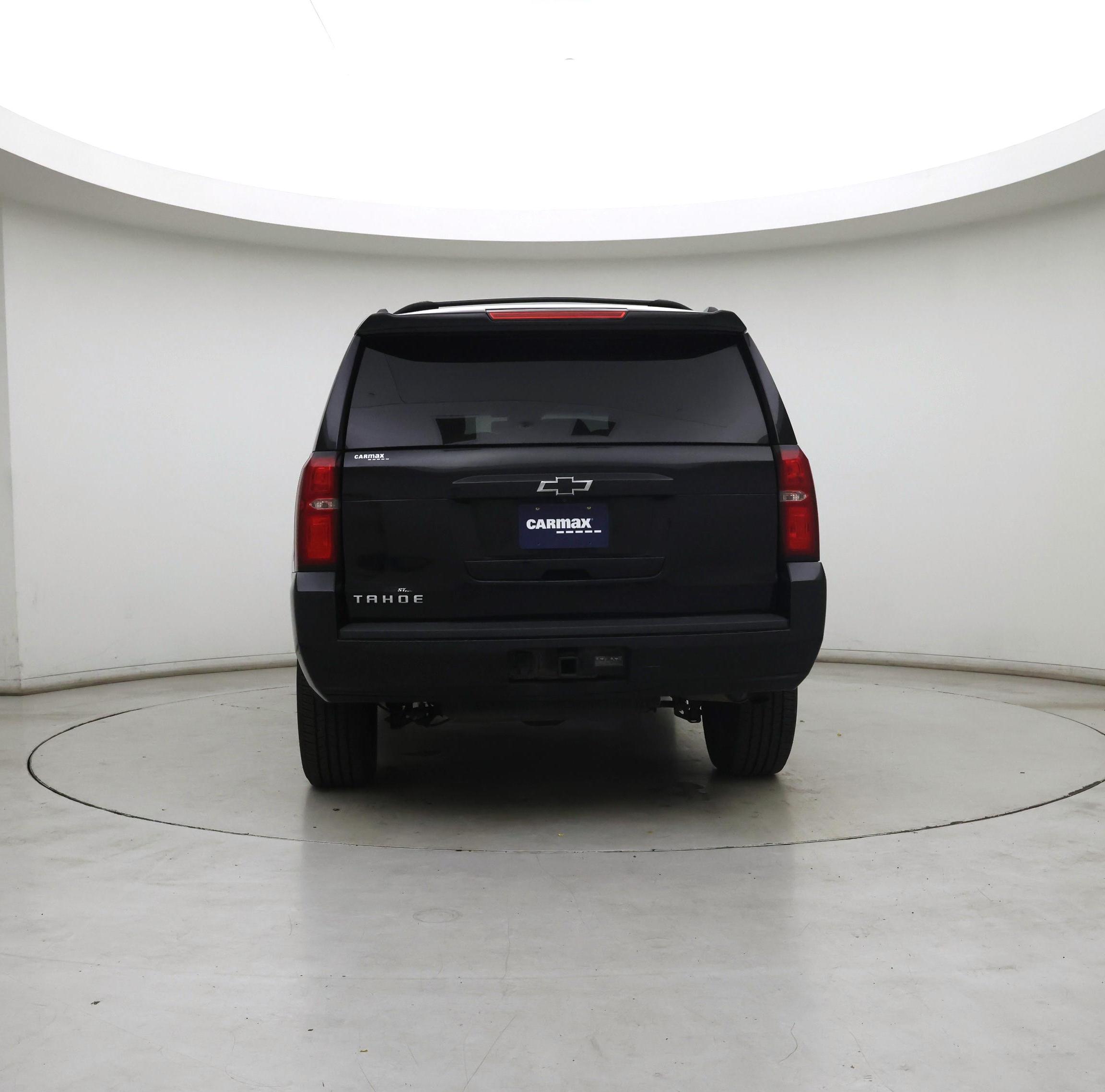 Thumbnail: 2017 Chevrolet Tahoe - 6
