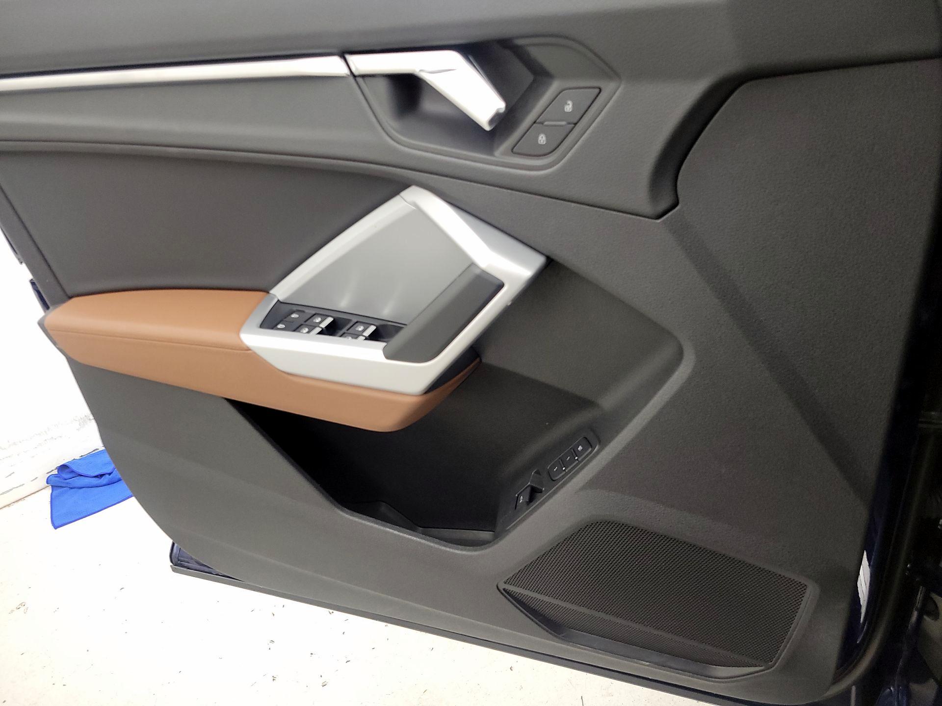 Thumbnail: 2022 Audi Q3 - 12