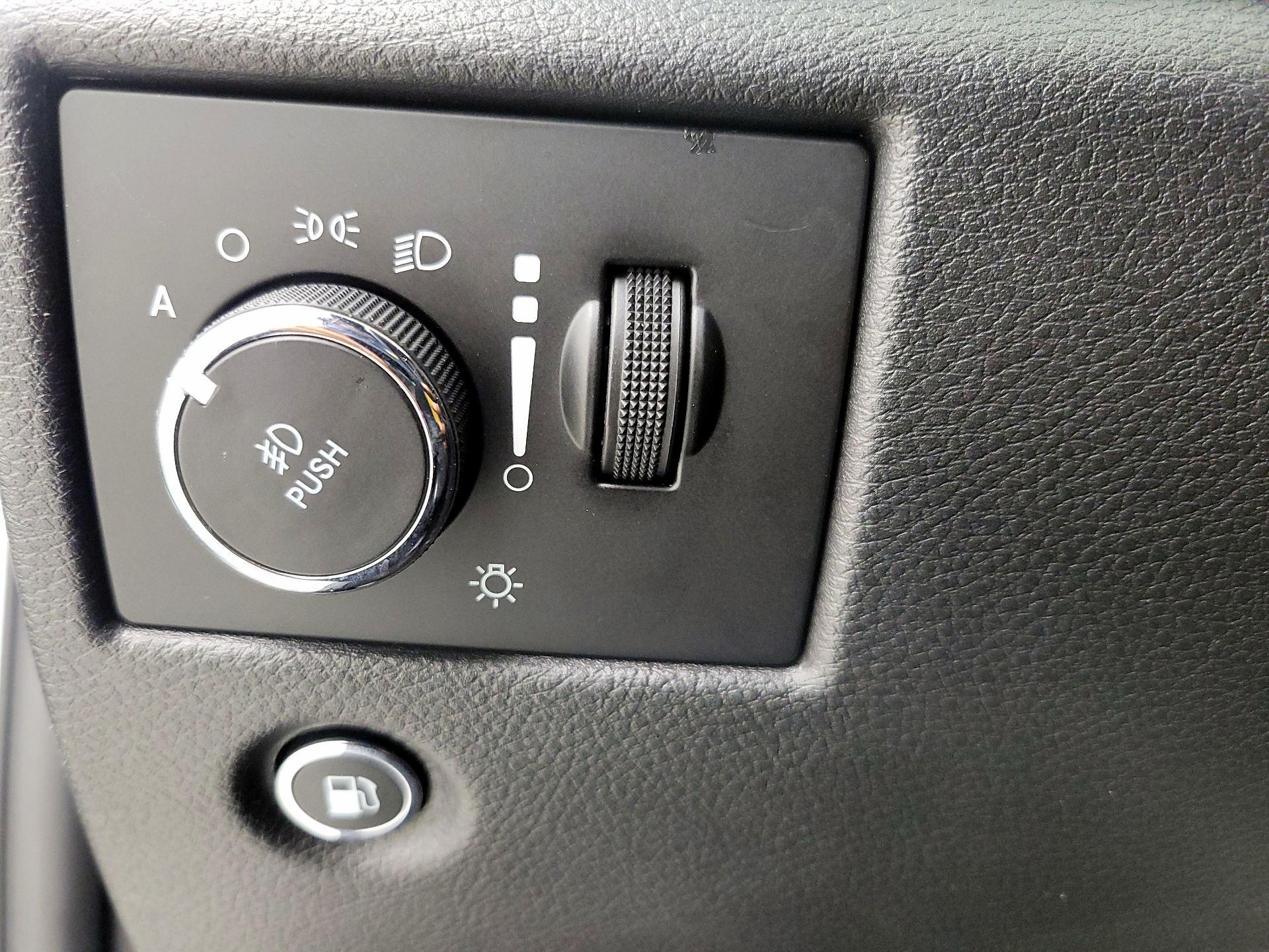 Thumbnail: 2019 Jeep Grand Cherokee - 13