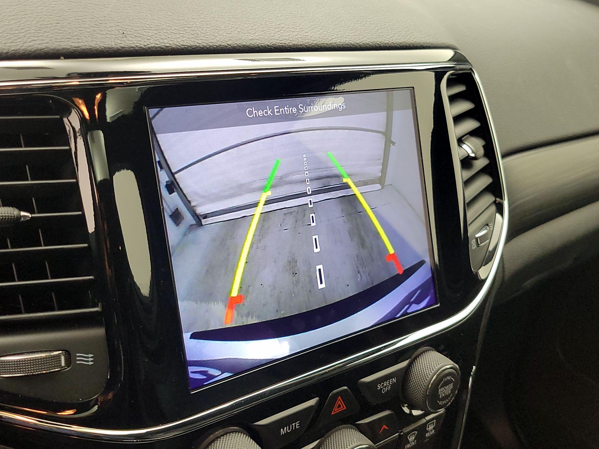 Thumbnail: 2019 Jeep Grand Cherokee - 15