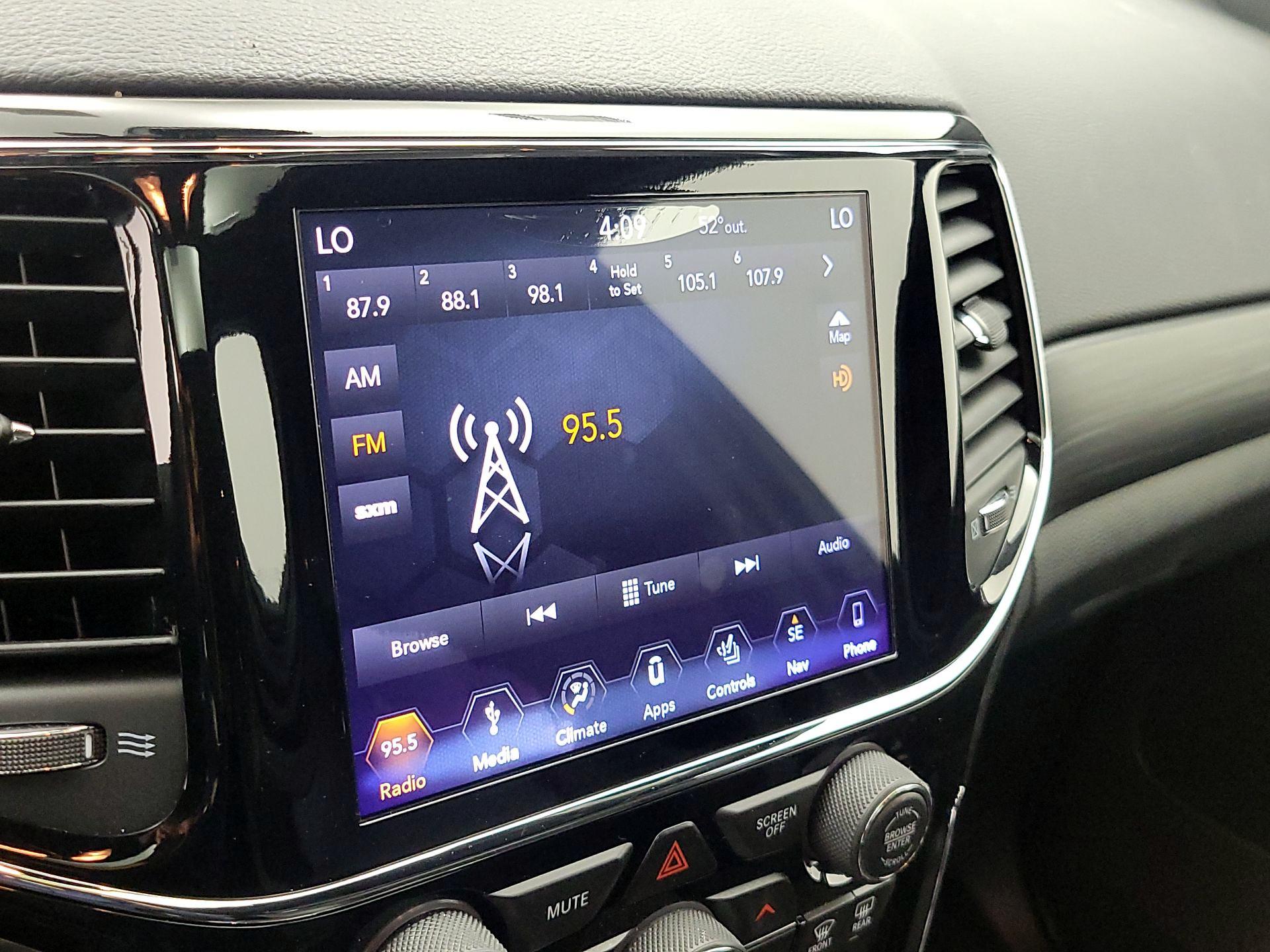 Thumbnail: 2019 Jeep Grand Cherokee - 16