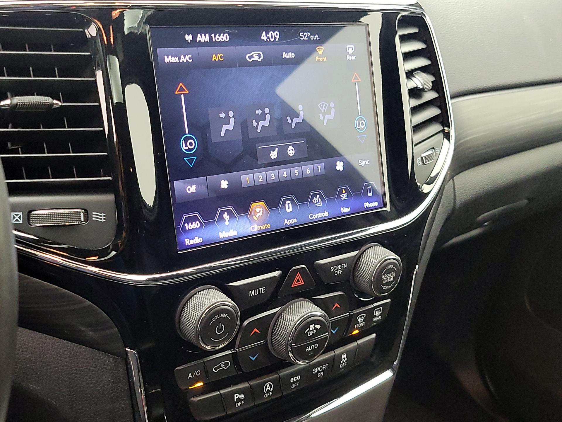 Thumbnail: 2019 Jeep Grand Cherokee - 17