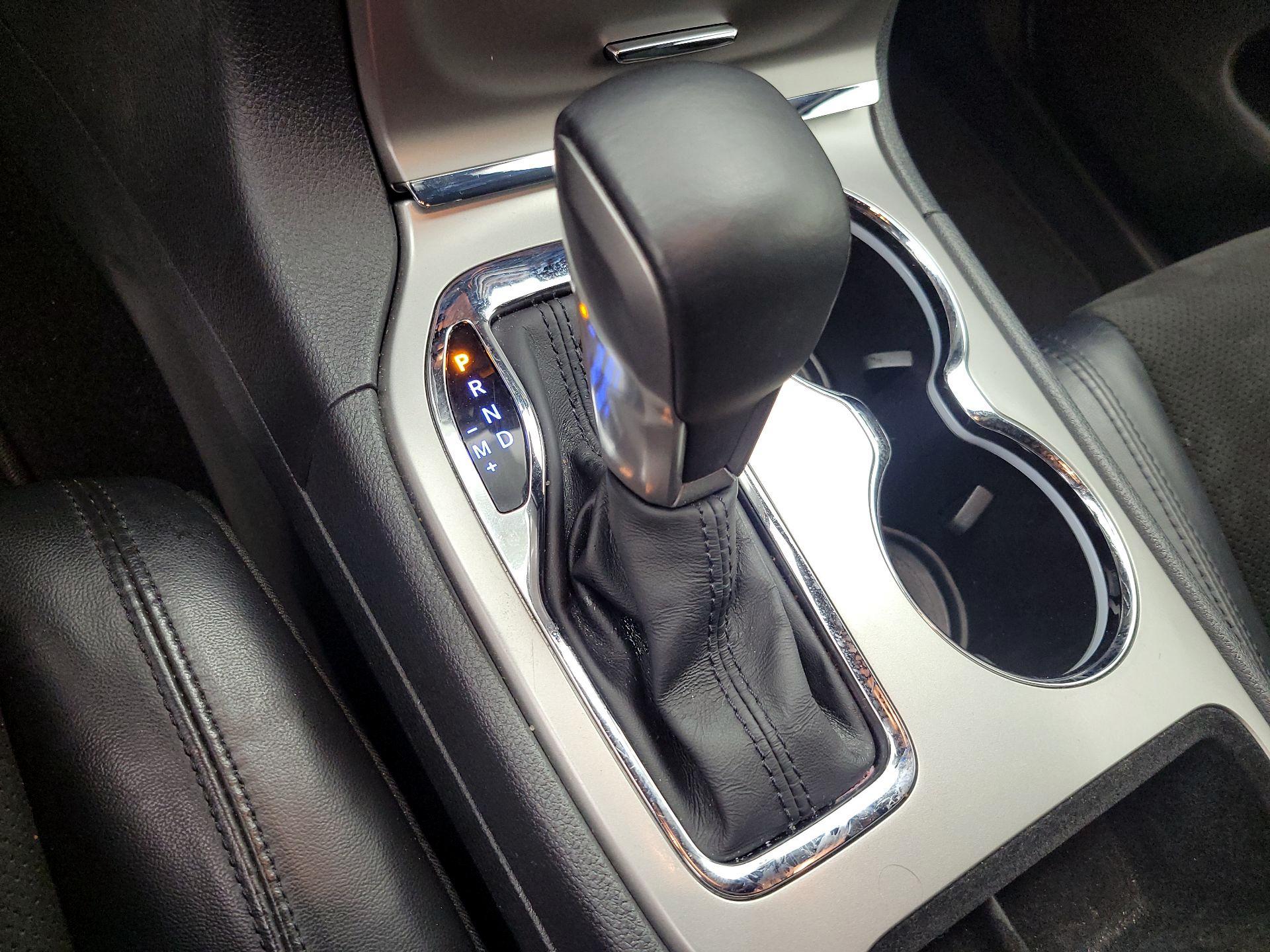 Thumbnail: 2019 Jeep Grand Cherokee - 18