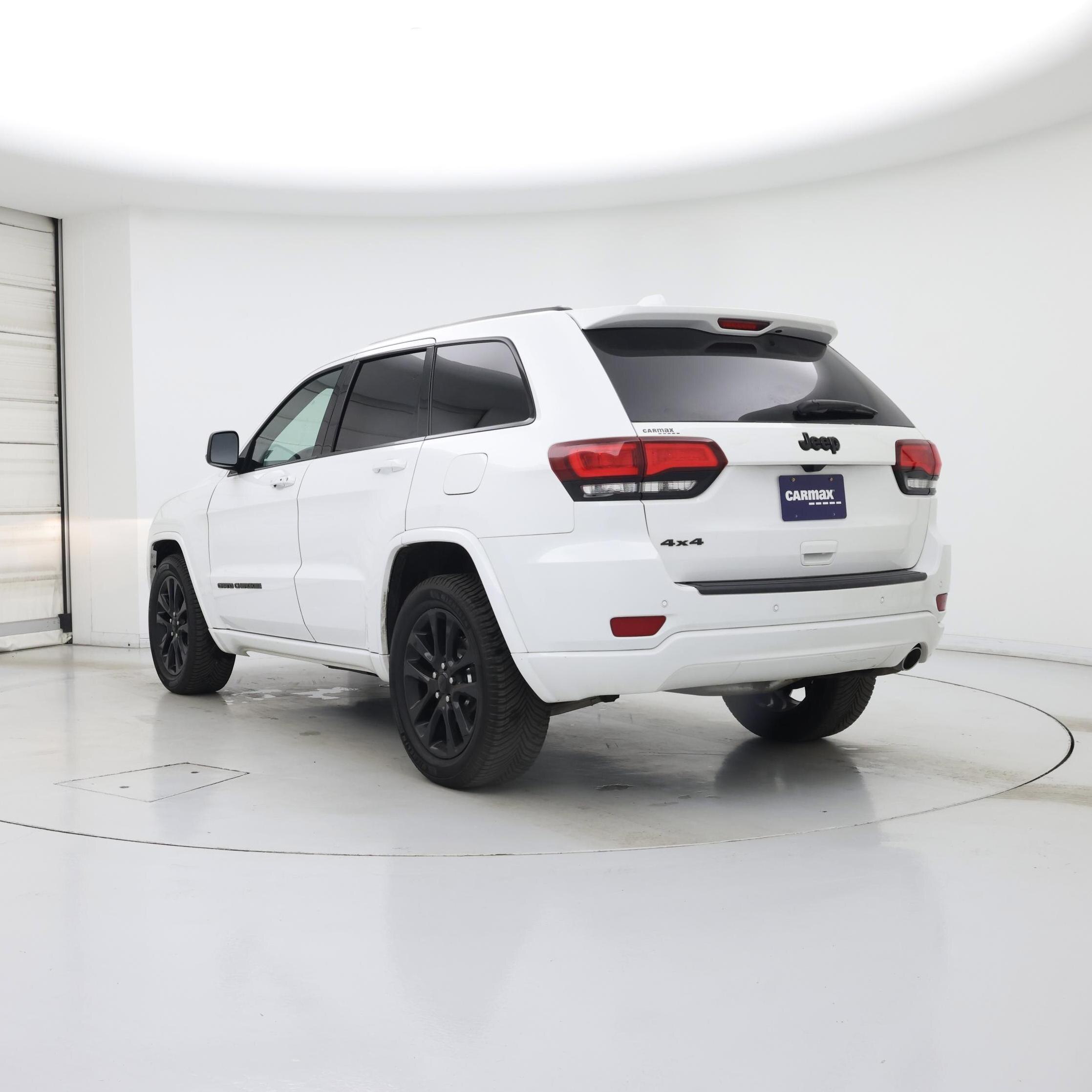 Thumbnail: 2019 Jeep Grand Cherokee - 2