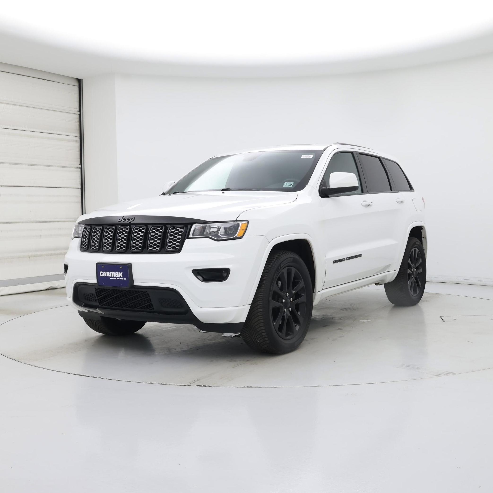 Thumbnail: 2019 Jeep Grand Cherokee - 4