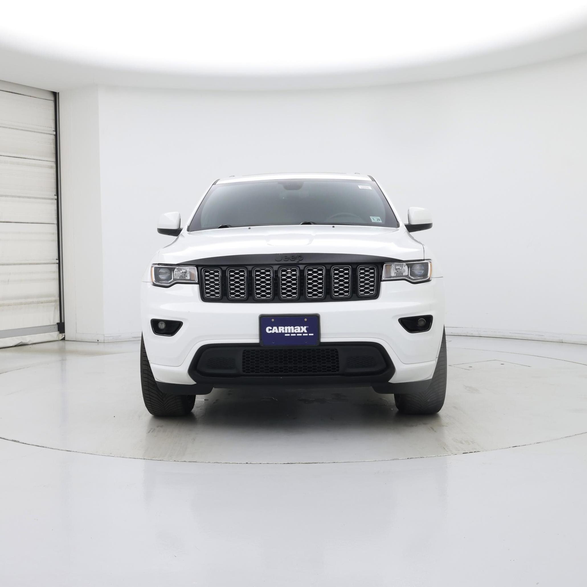 Thumbnail: 2019 Jeep Grand Cherokee - 5