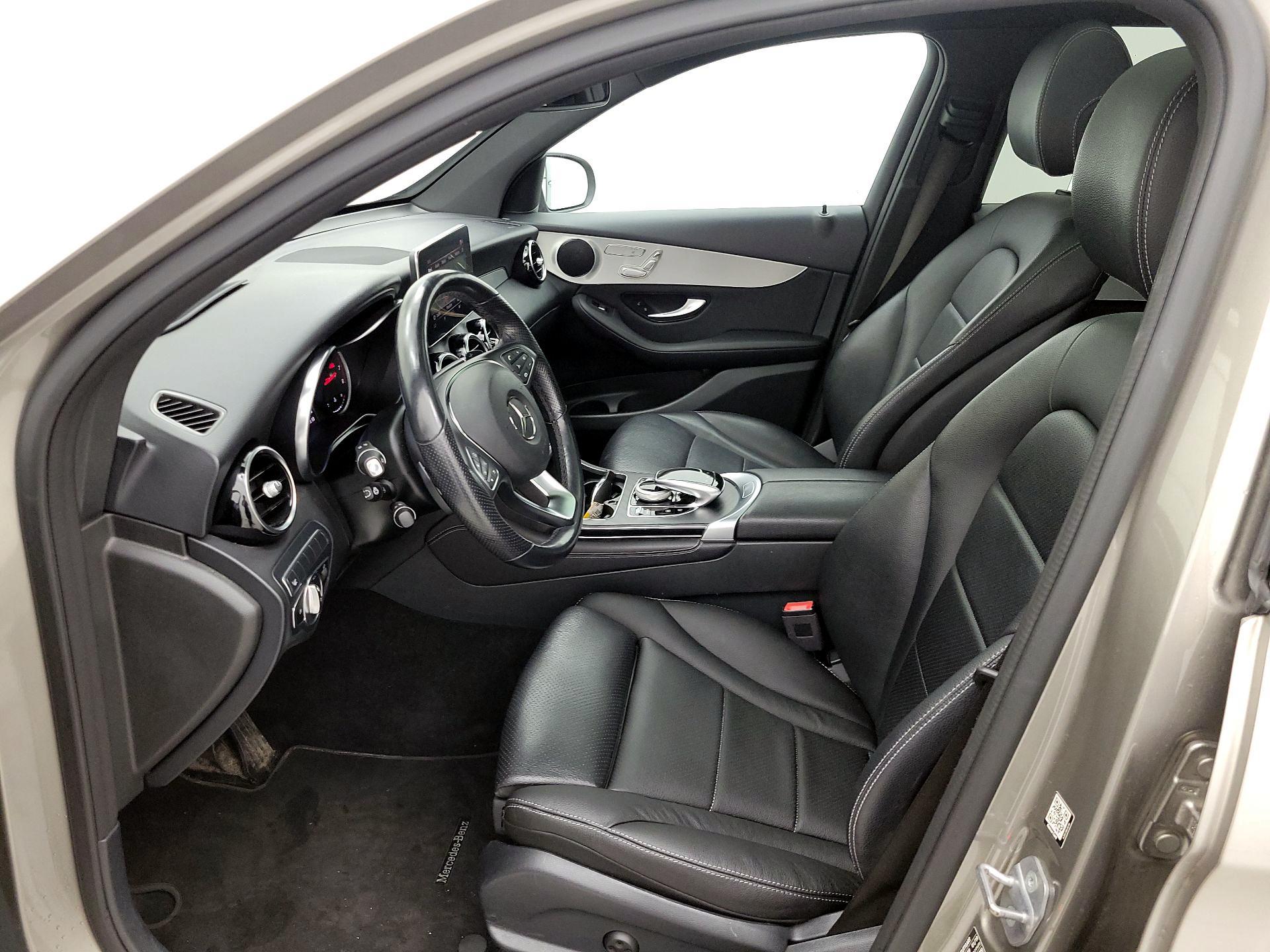 Thumbnail: 2019 Mercedes-Benz GLC - 11