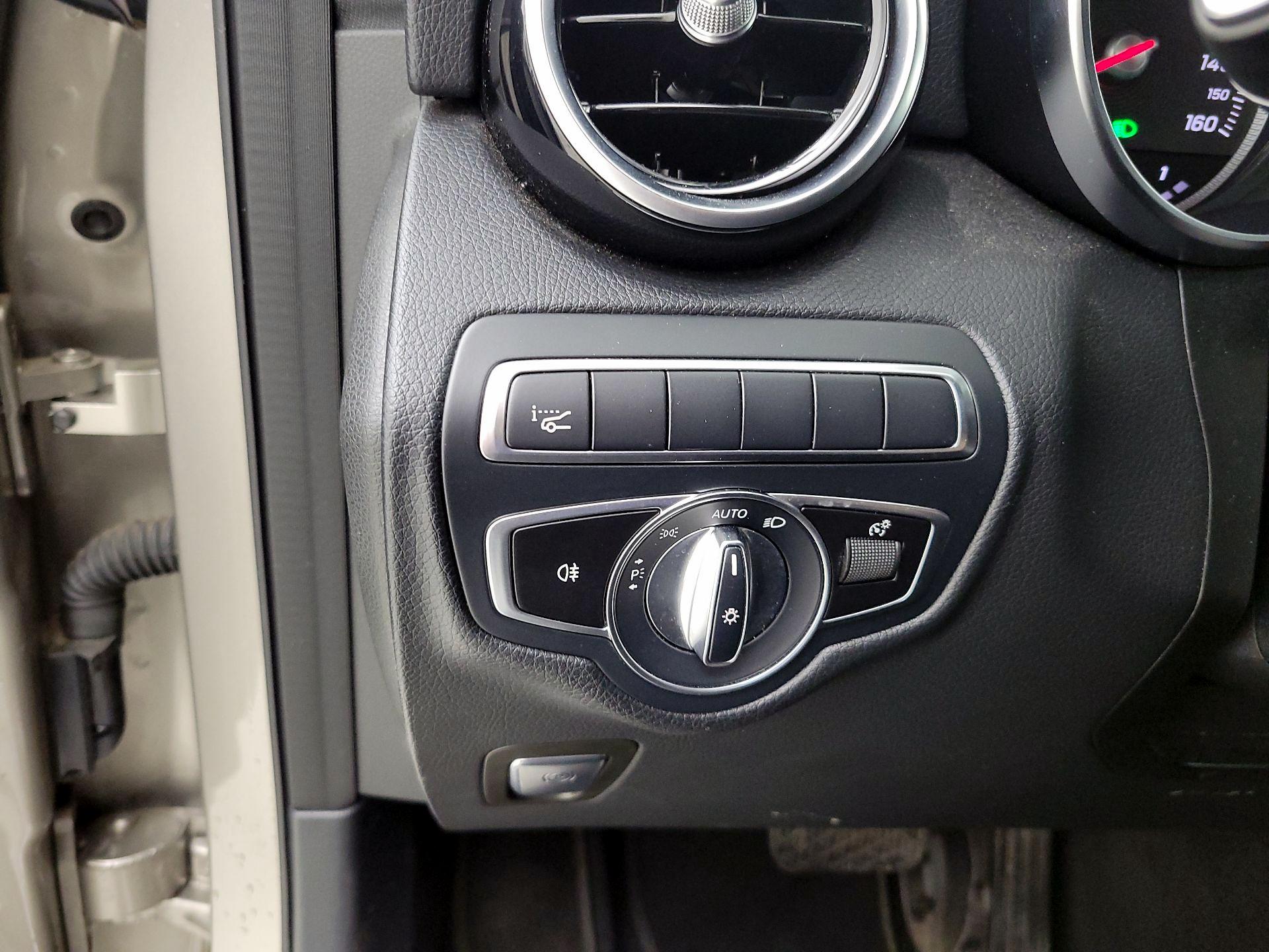 Thumbnail: 2019 Mercedes-Benz GLC - 13