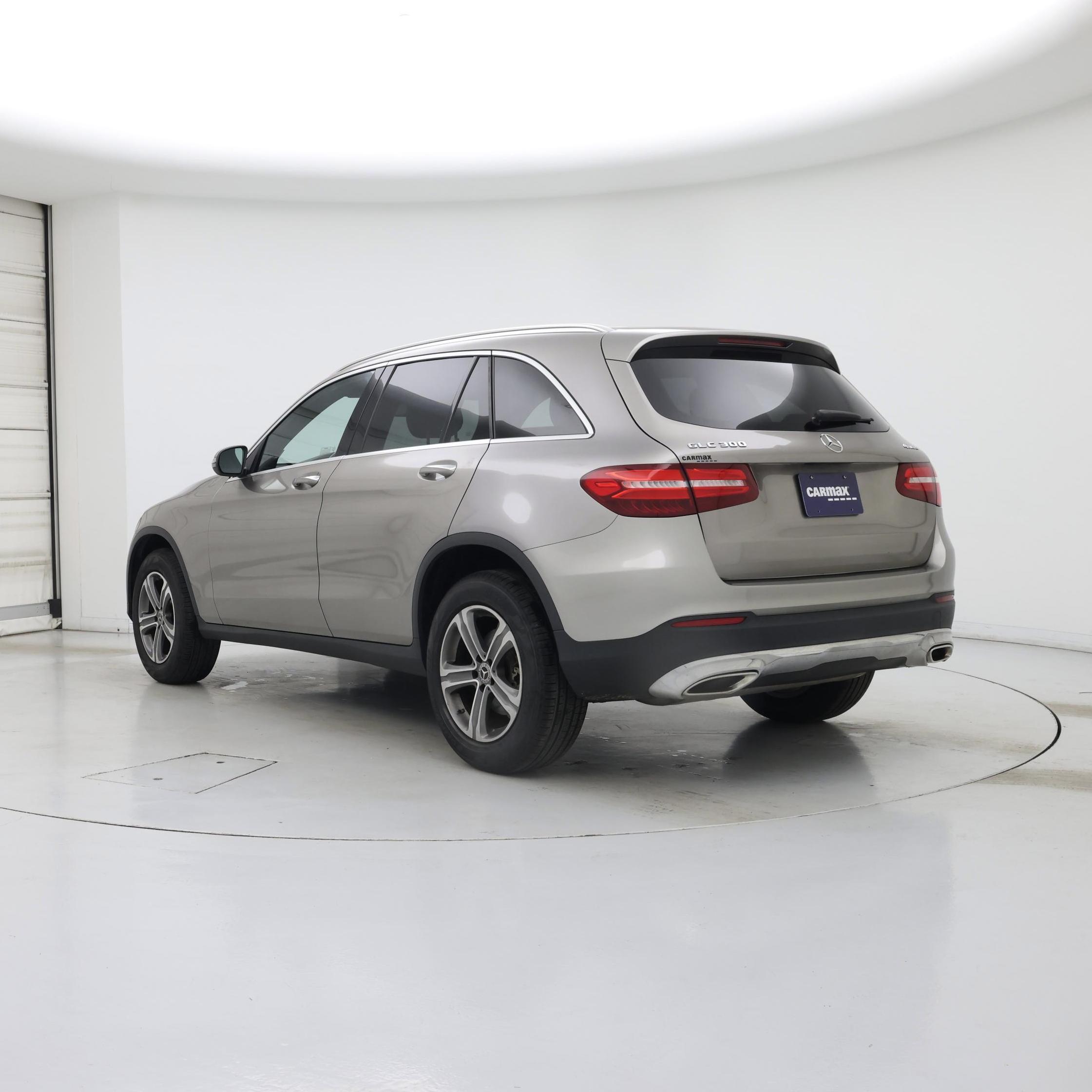 Thumbnail: 2019 Mercedes-Benz GLC - 2