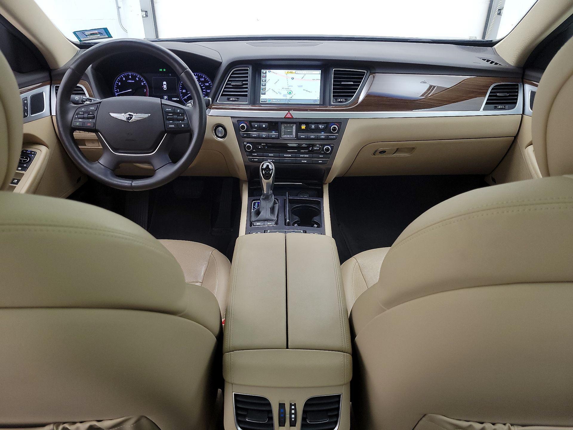 Thumbnail: 2017 Genesis G80 - 9