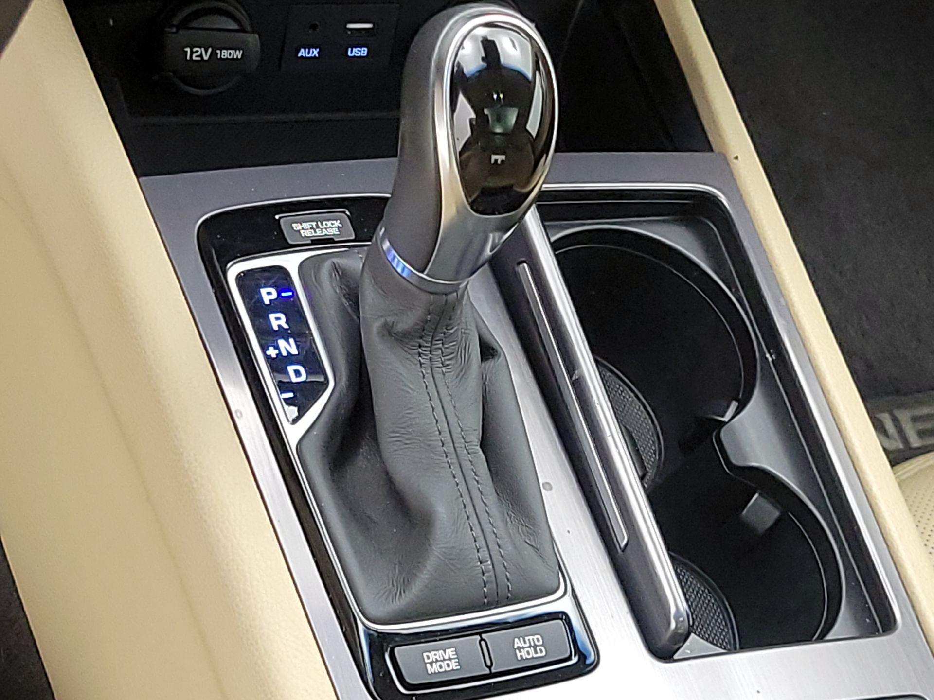 Thumbnail: 2017 Genesis G80 - 18