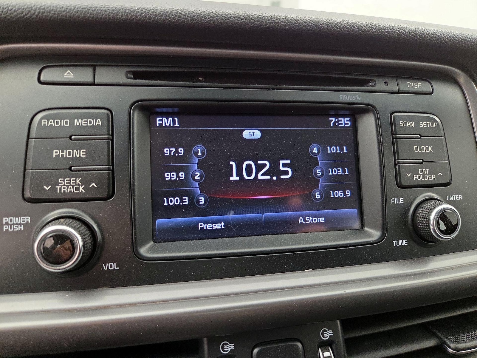 2017 Kia Optima LX - Photo 16
