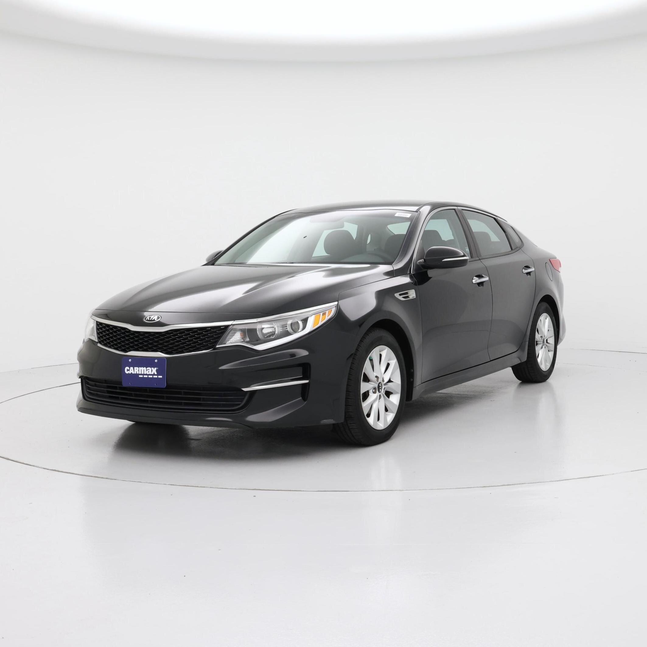 Thumbnail: 2017 Kia Optima - 4