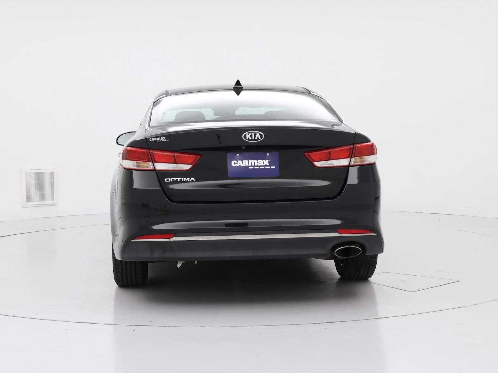 2017 Kia Optima LX - Photo 7