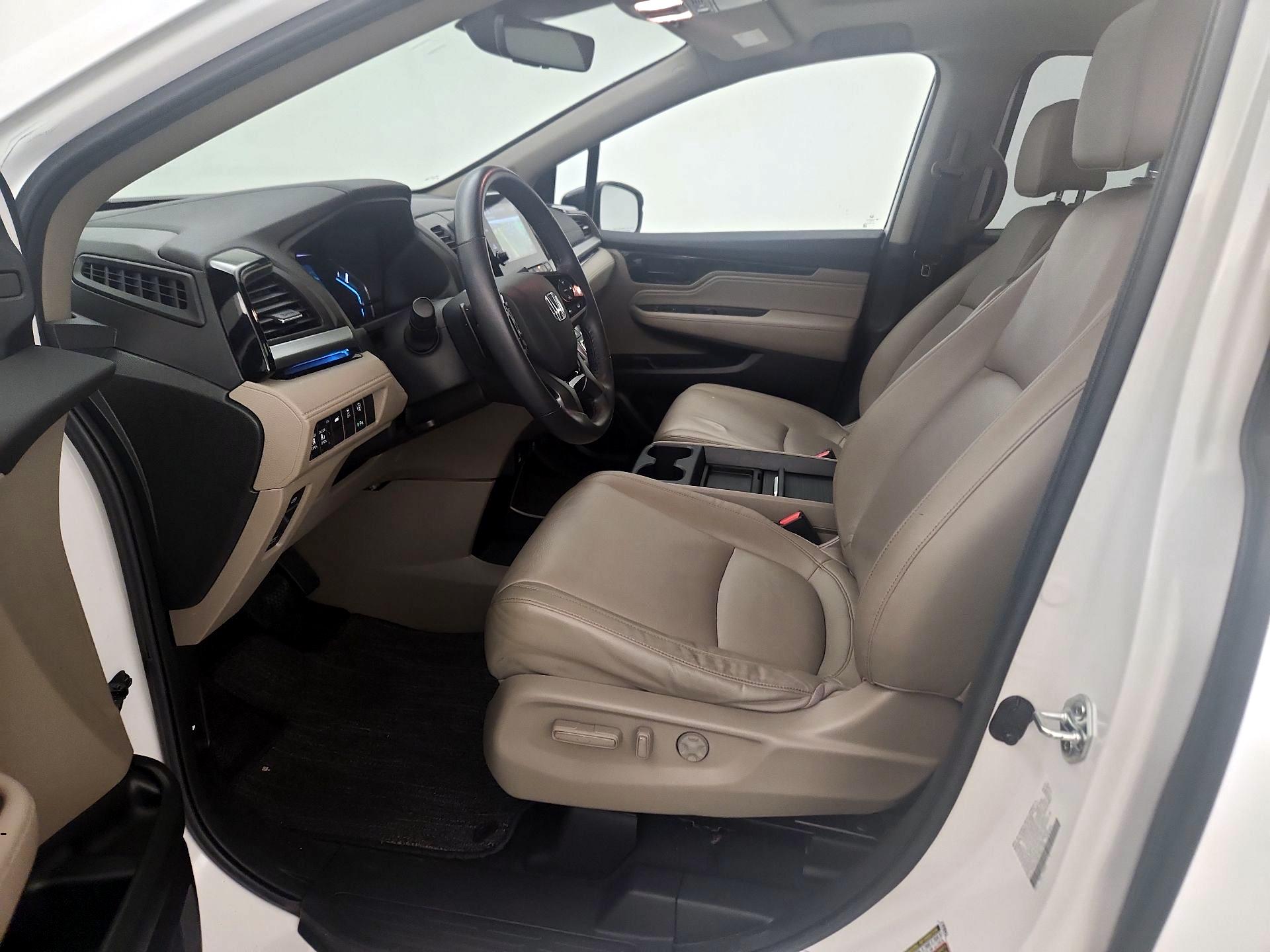 Thumbnail: 2023 Honda Odyssey - 11